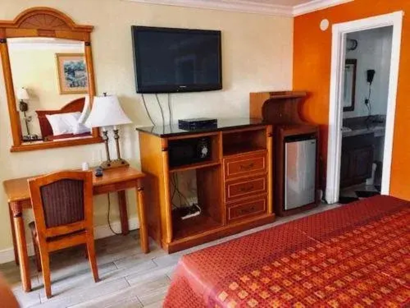 Antioch Executive Inn