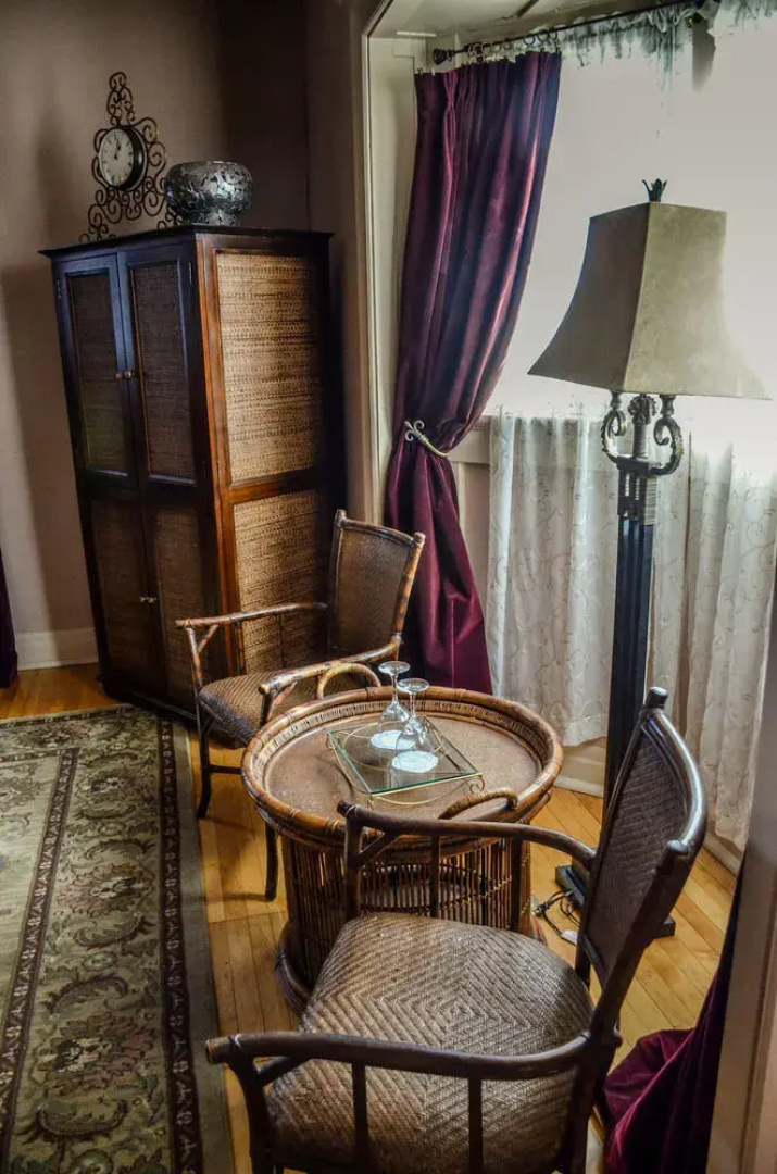 Inn at the Villa