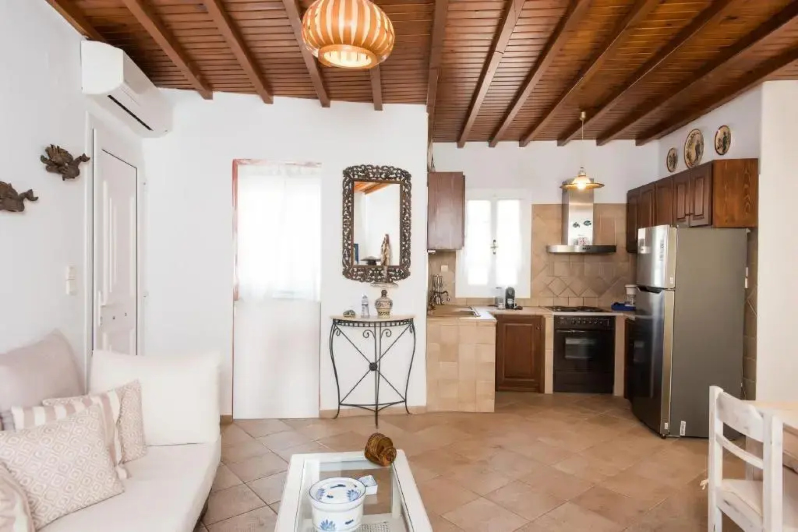 Escape to Mykonos - Entire place by Ornos beach