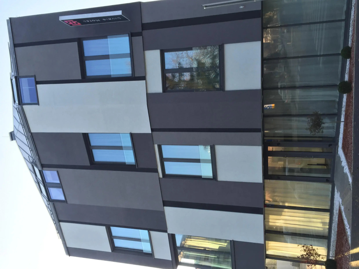 Livris Hotel