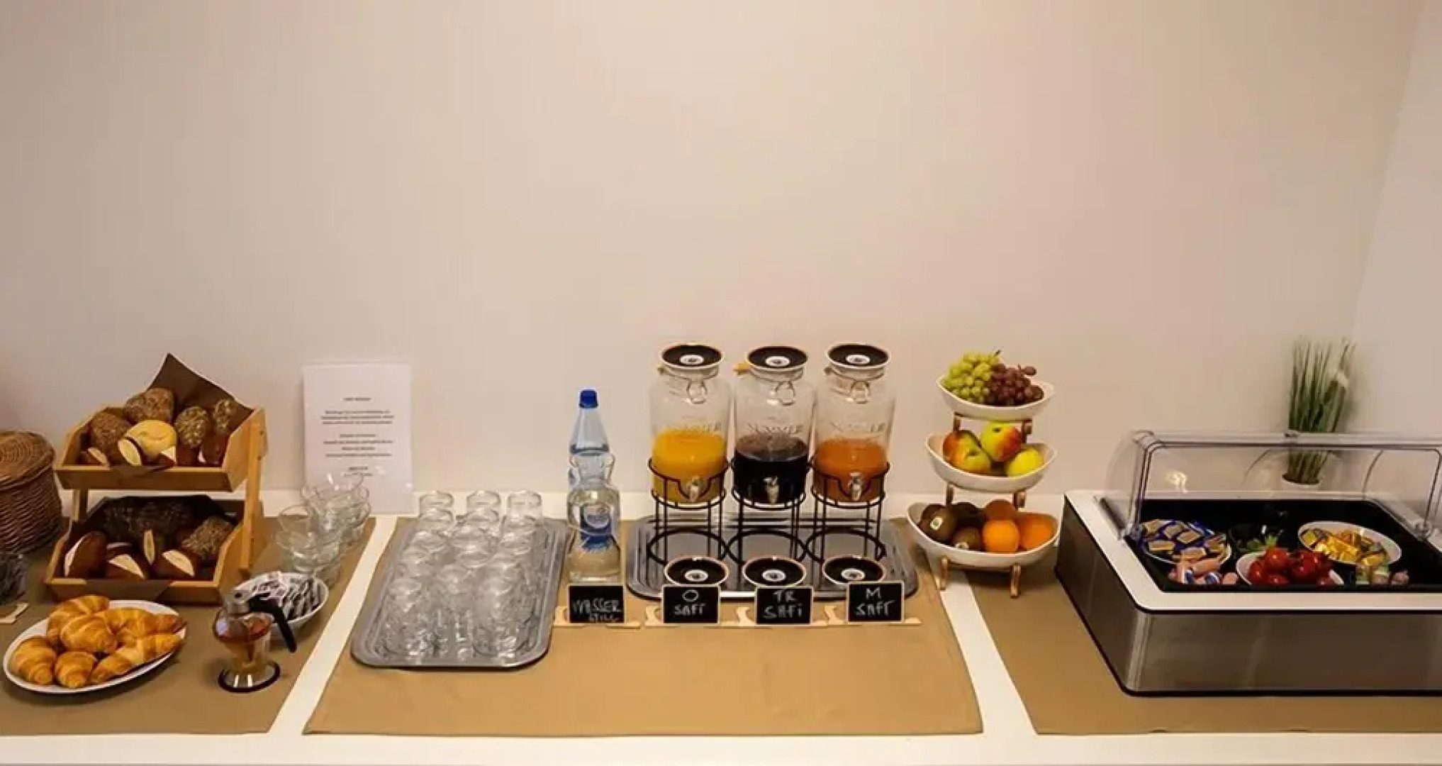 B Home Apart Hotel by Alpha