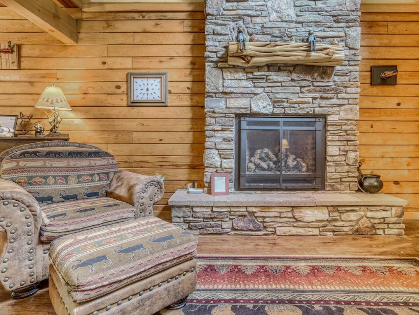 Zigzag Mountain Lodge