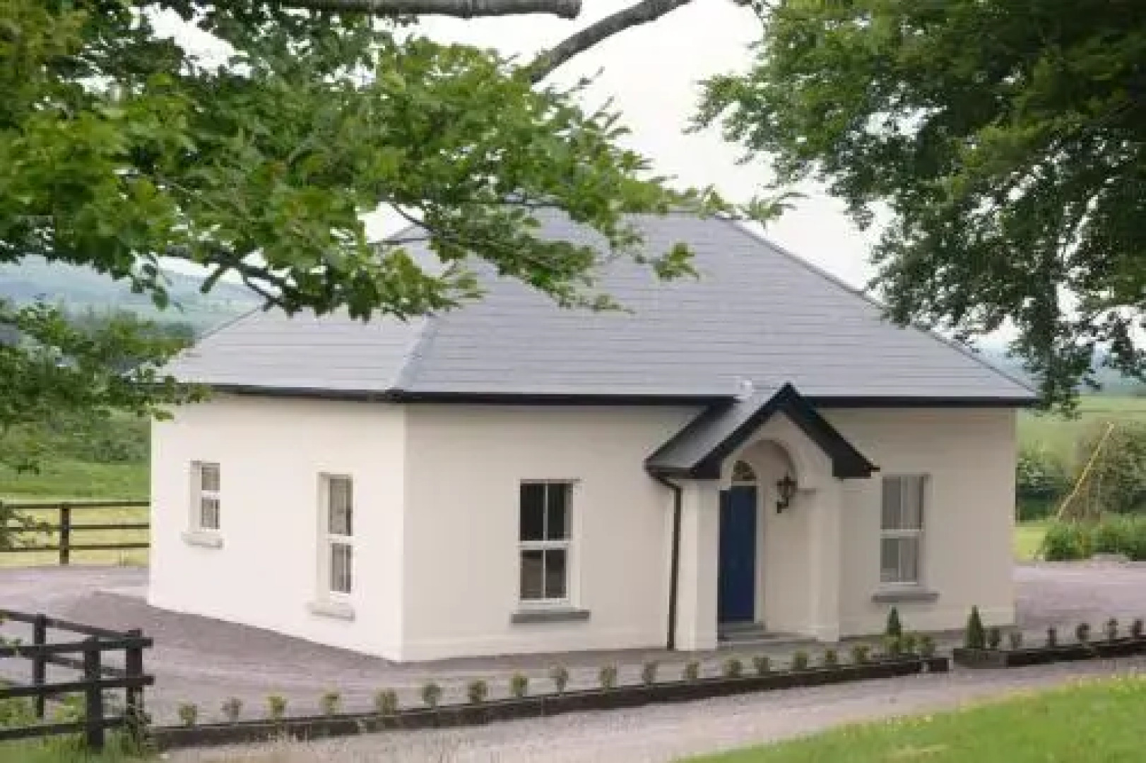 The Gate Lodge Cannaway House