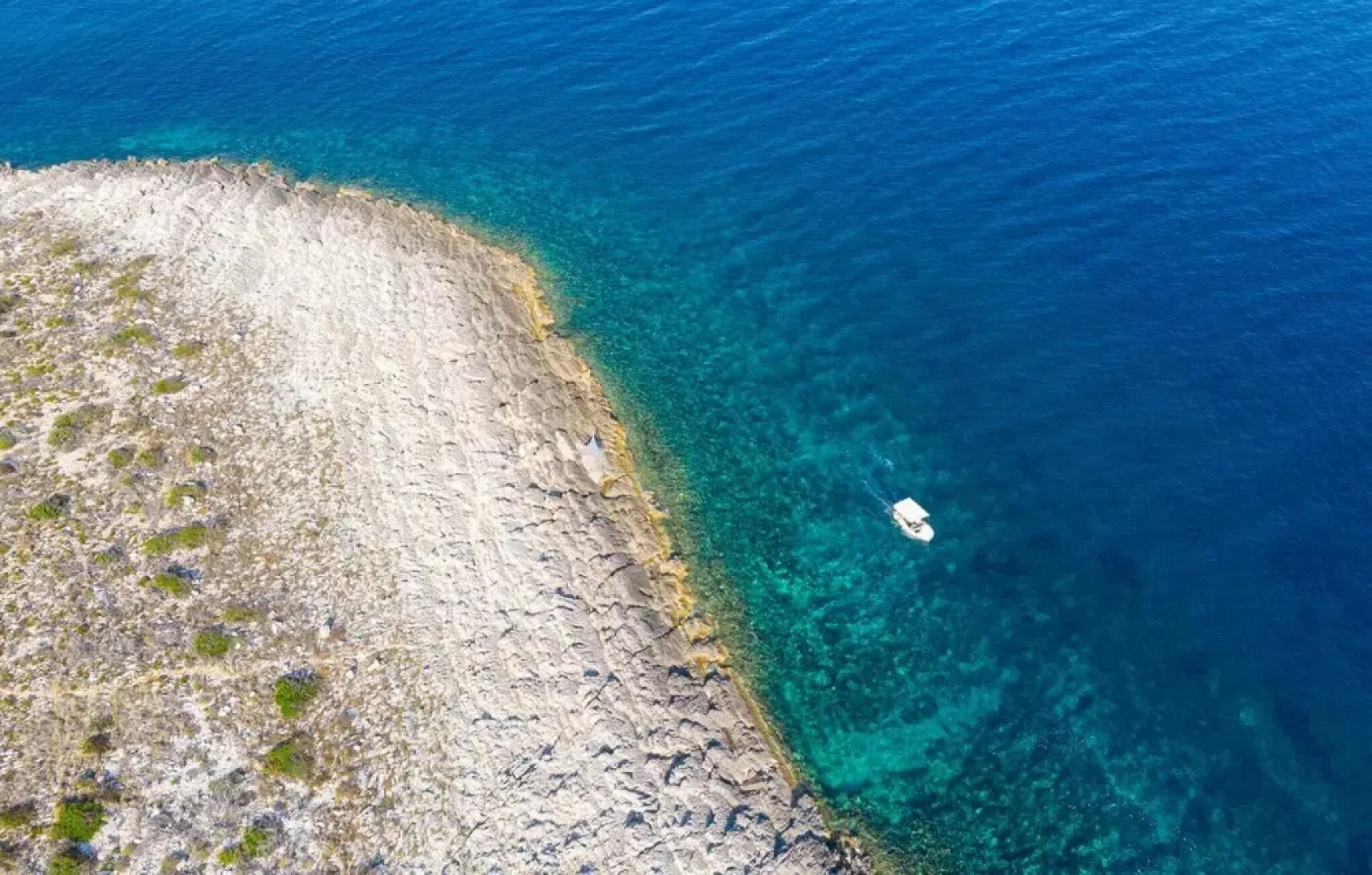 Beautiful Home in Smokvica With 4 Bedrooms and Internet