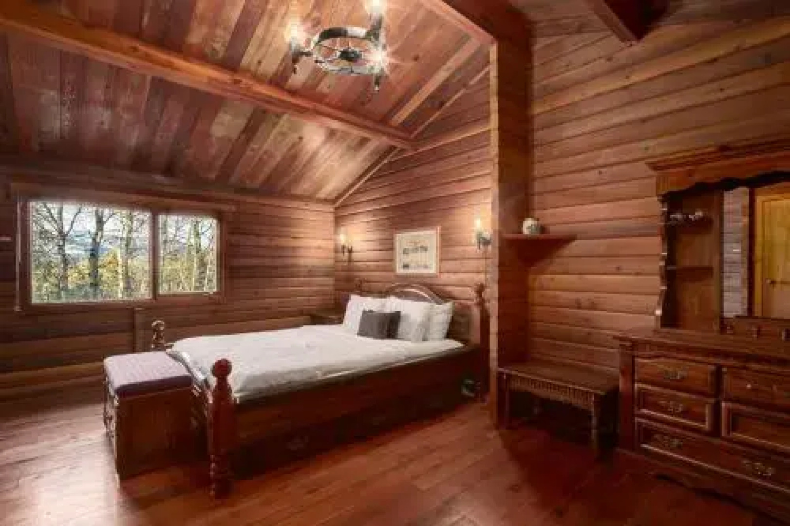 Creekside Cabin