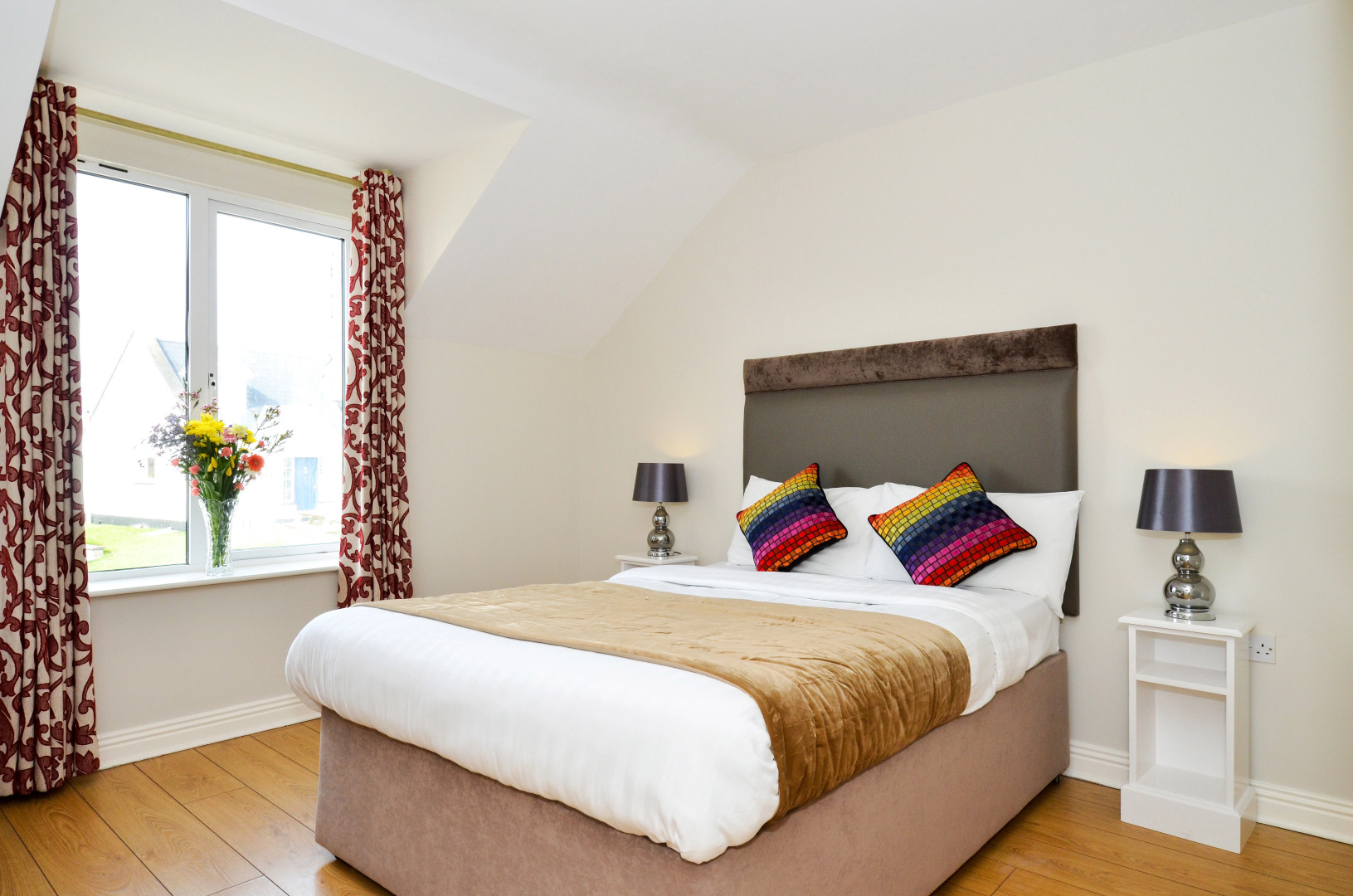 Dingle Harbour Lodge