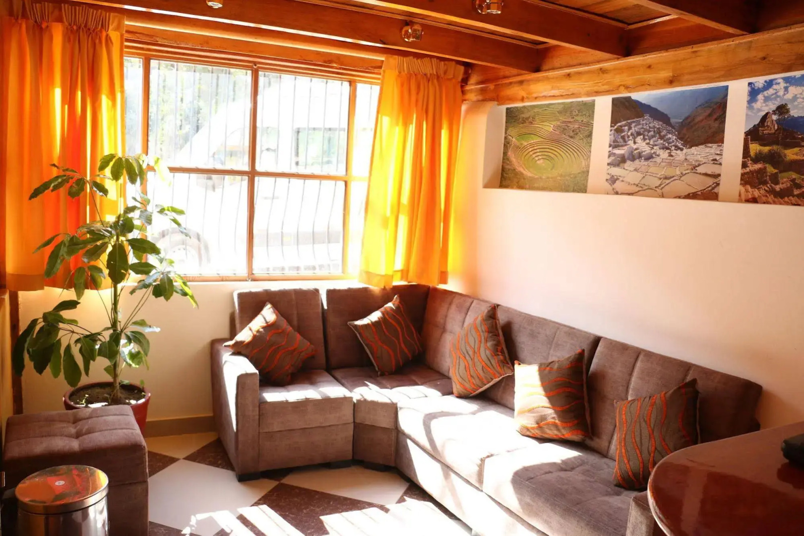 La Casa del Abuelo Riverside