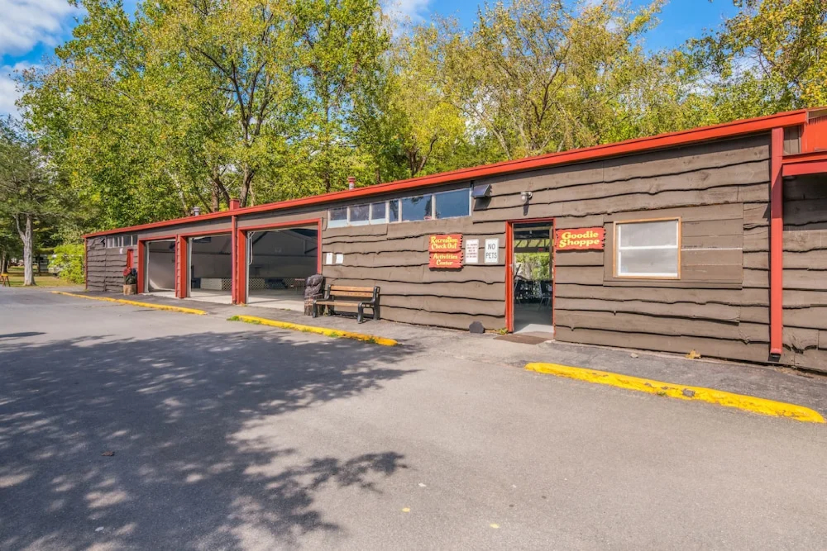 Rondout Valley Camping Resort Deluxe Park Model 13