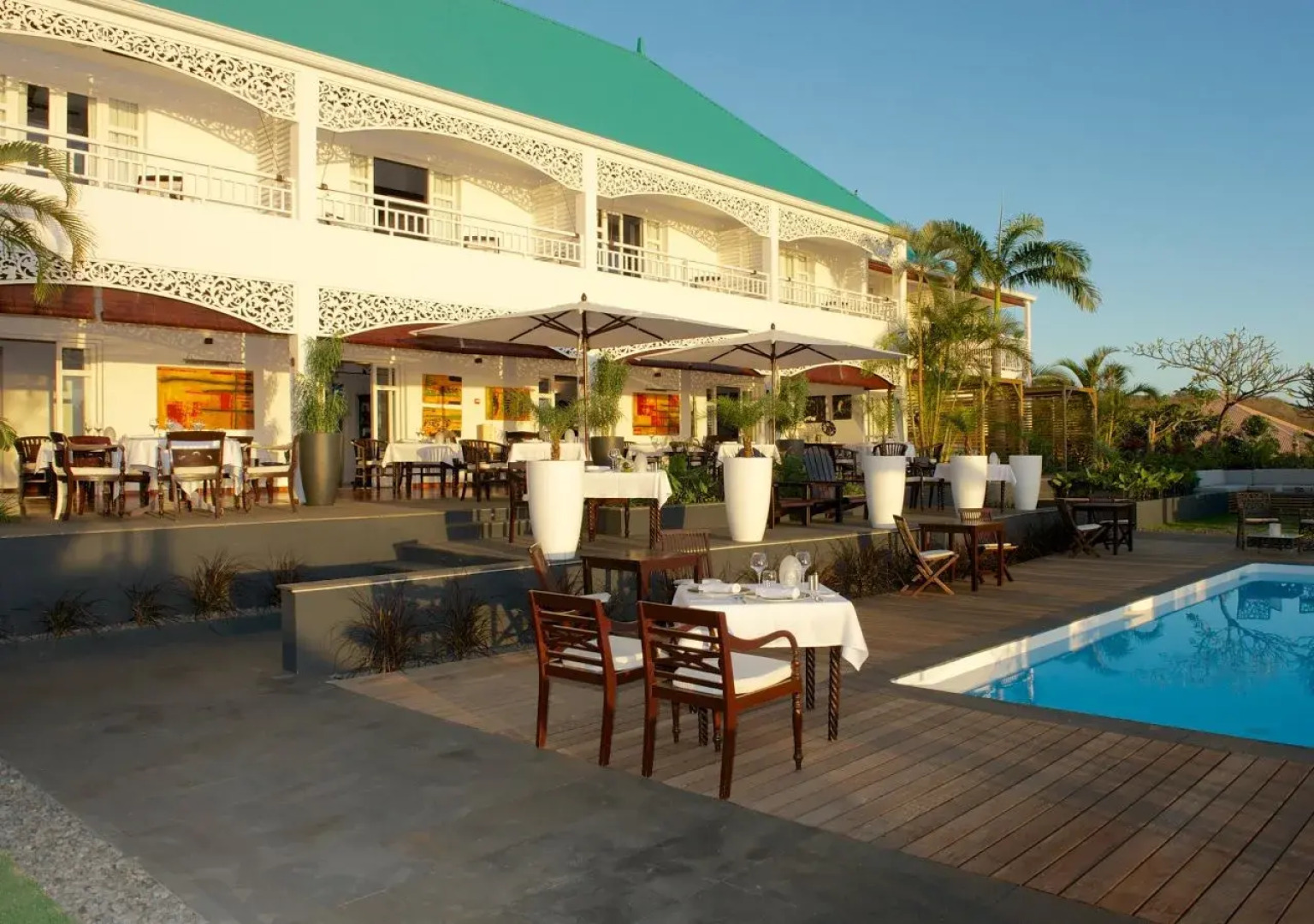 Blue Margouillat Seaview Hotel