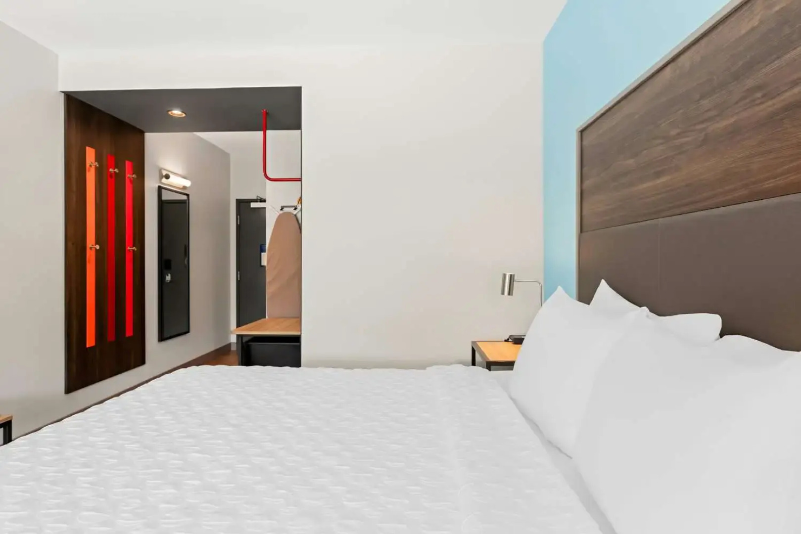 Tru by Hilton Asheville Blue Ridge Parkway