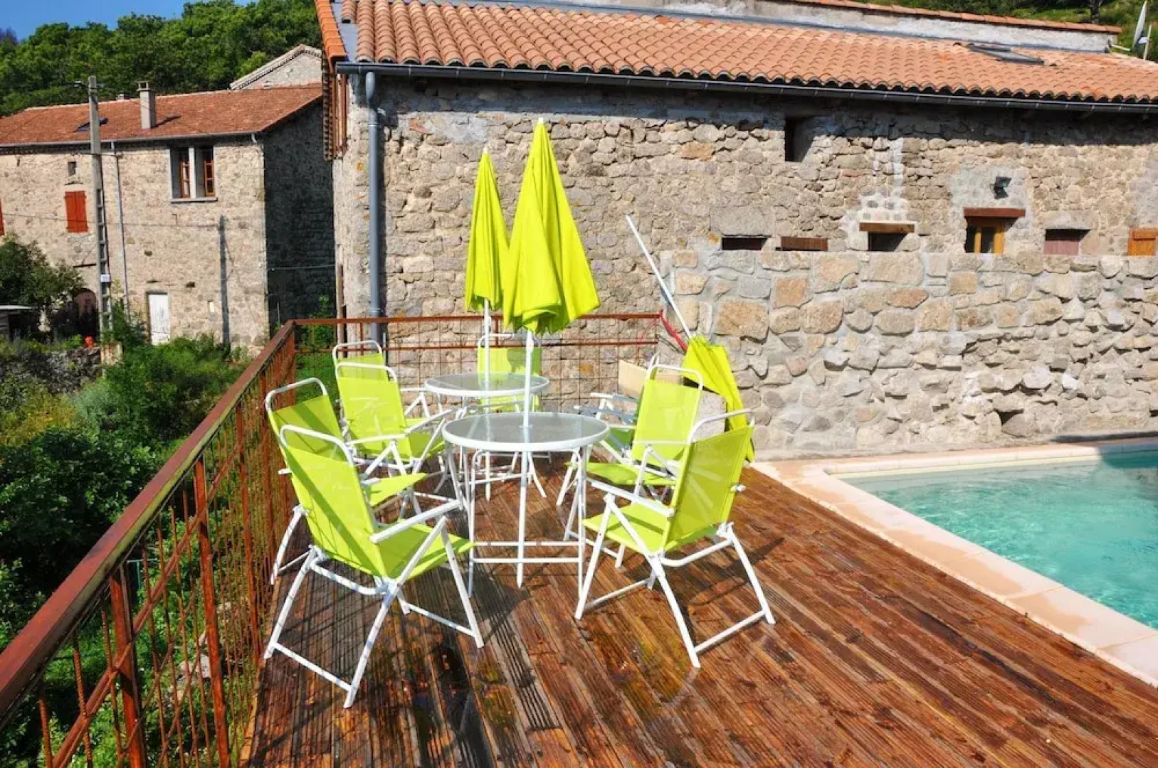 House With 7 Bedrooms in Genestelle, With Private Pool and Enclosed Ga