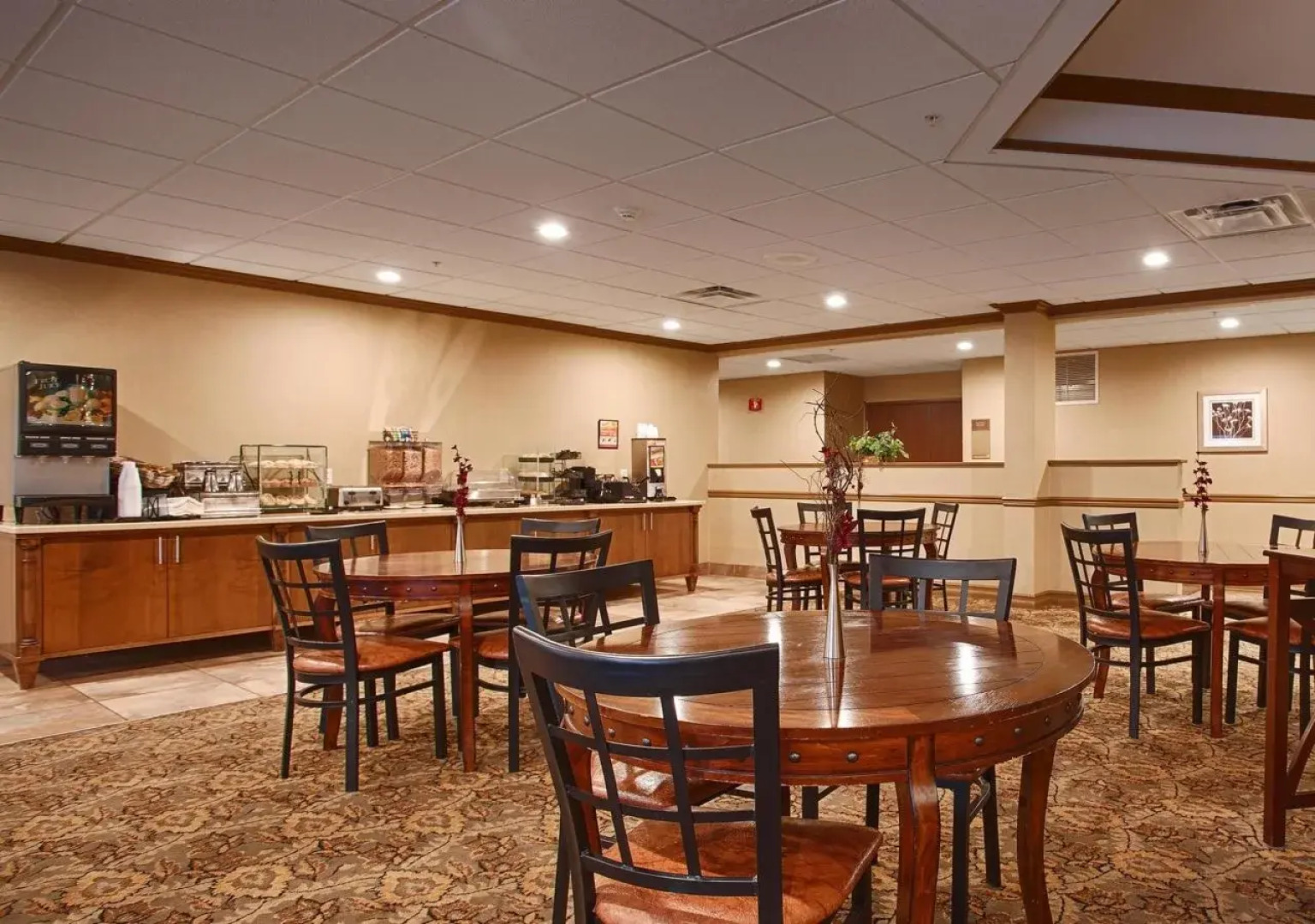 La Quinta Inn & Suites by Wyndham Lackawanna