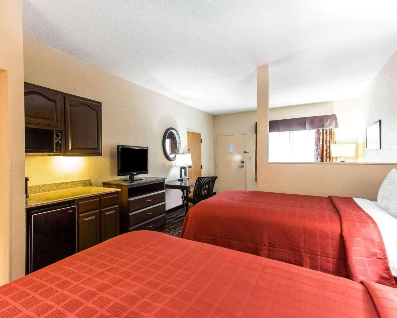 Quality Suites Hickory South