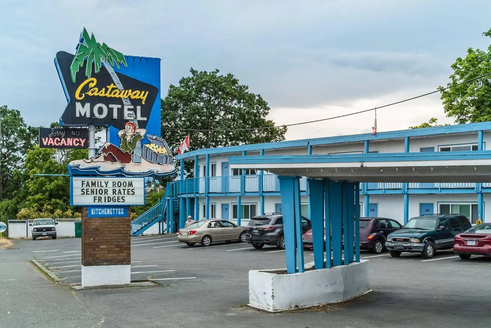 Castaway Motel