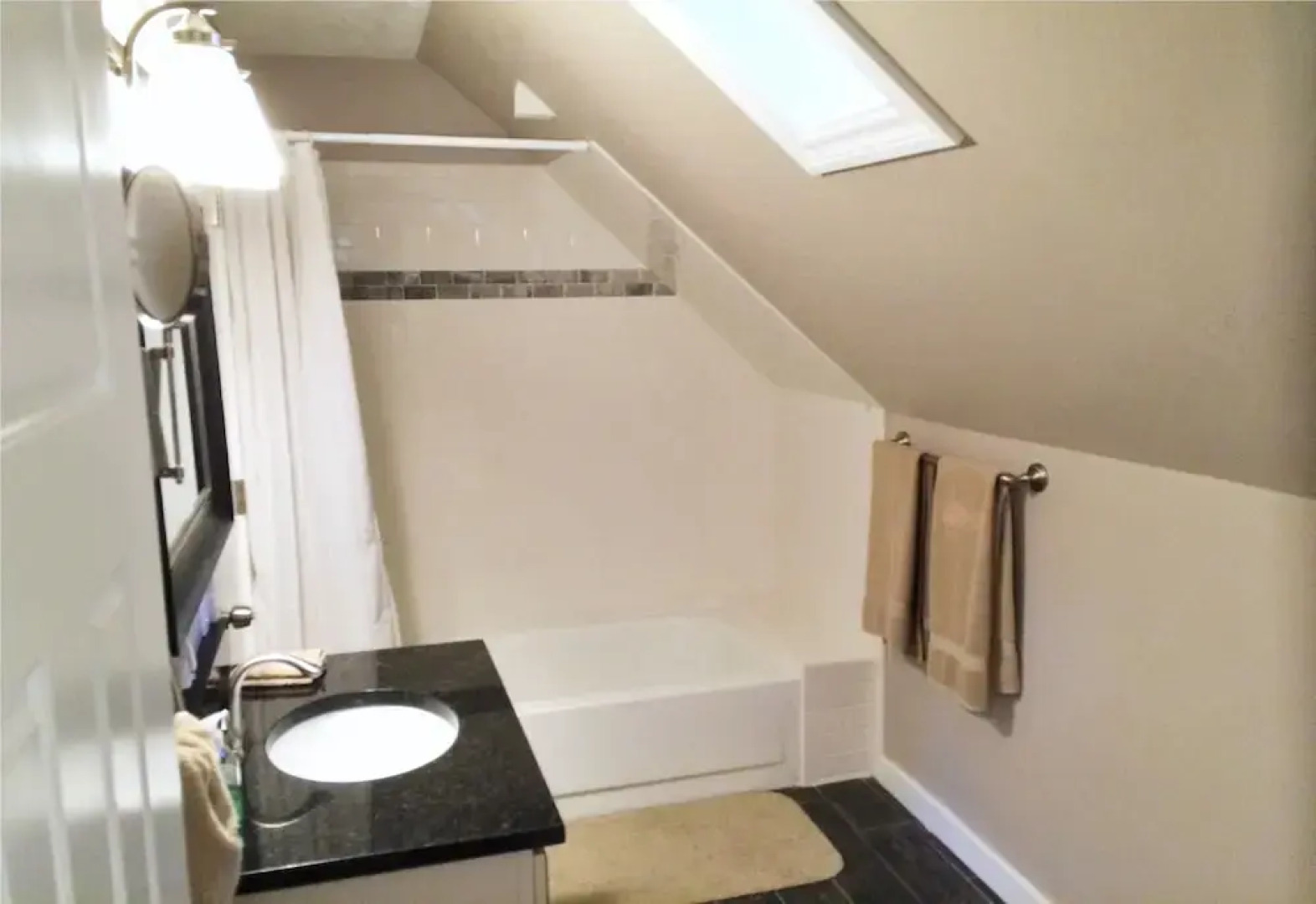 Historic Downtown Victorian Home Near Liberty Park