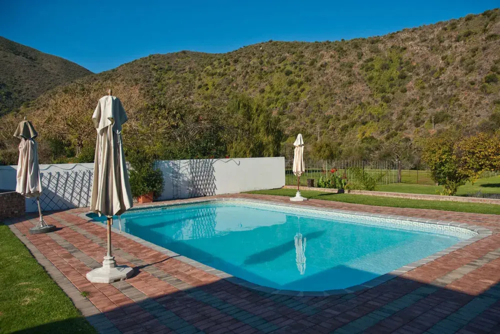 Old Mill Country Lodge & Restaurant