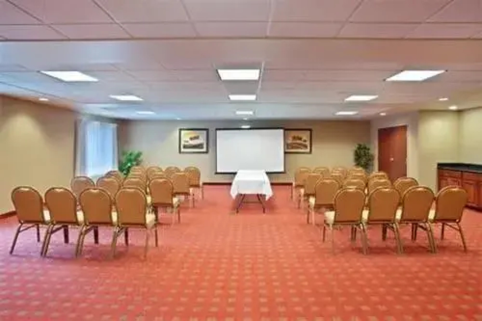 Holiday Inn Express Hotel & Suites Sandpoint North