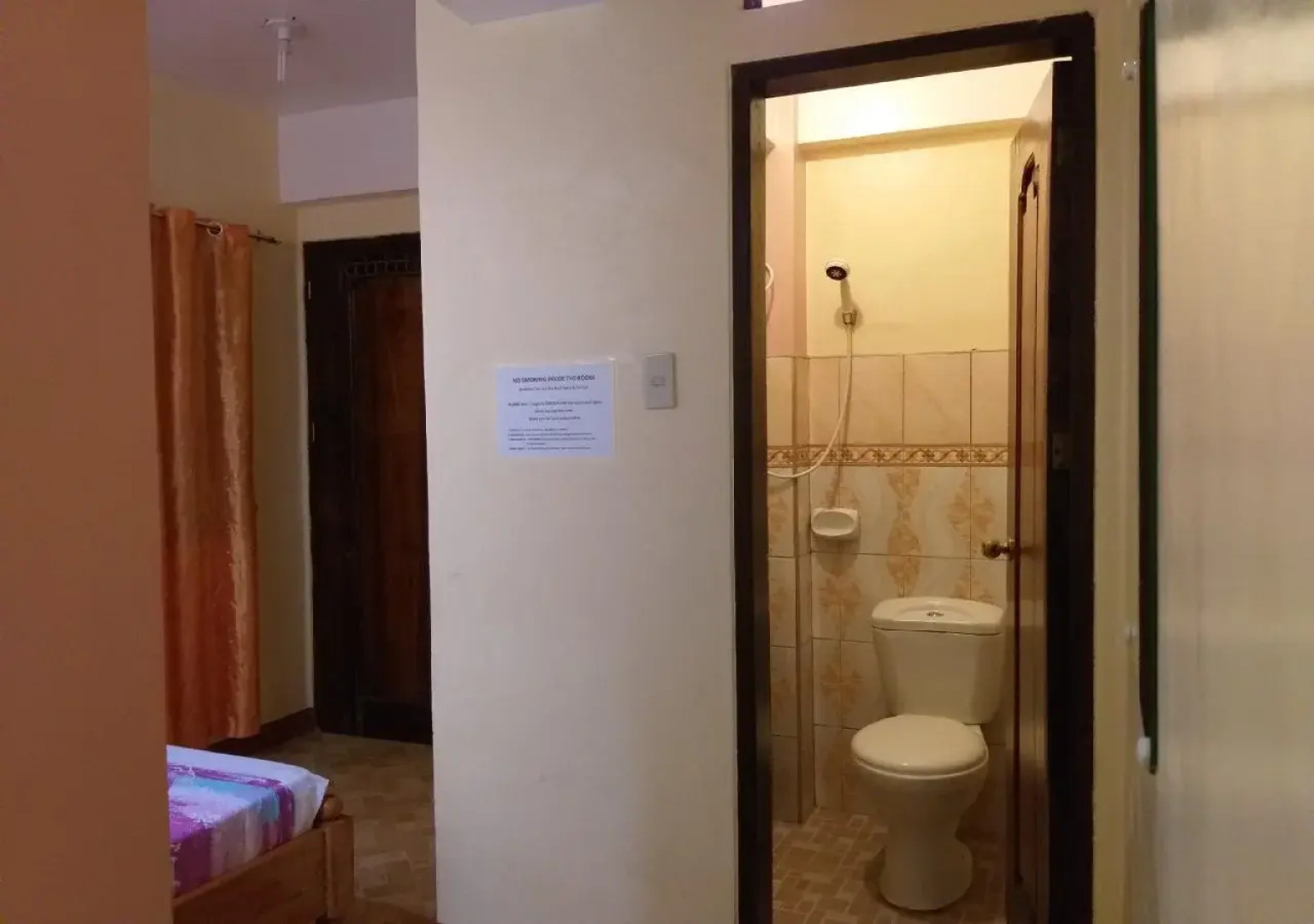 Divine Castle Travelers Inn