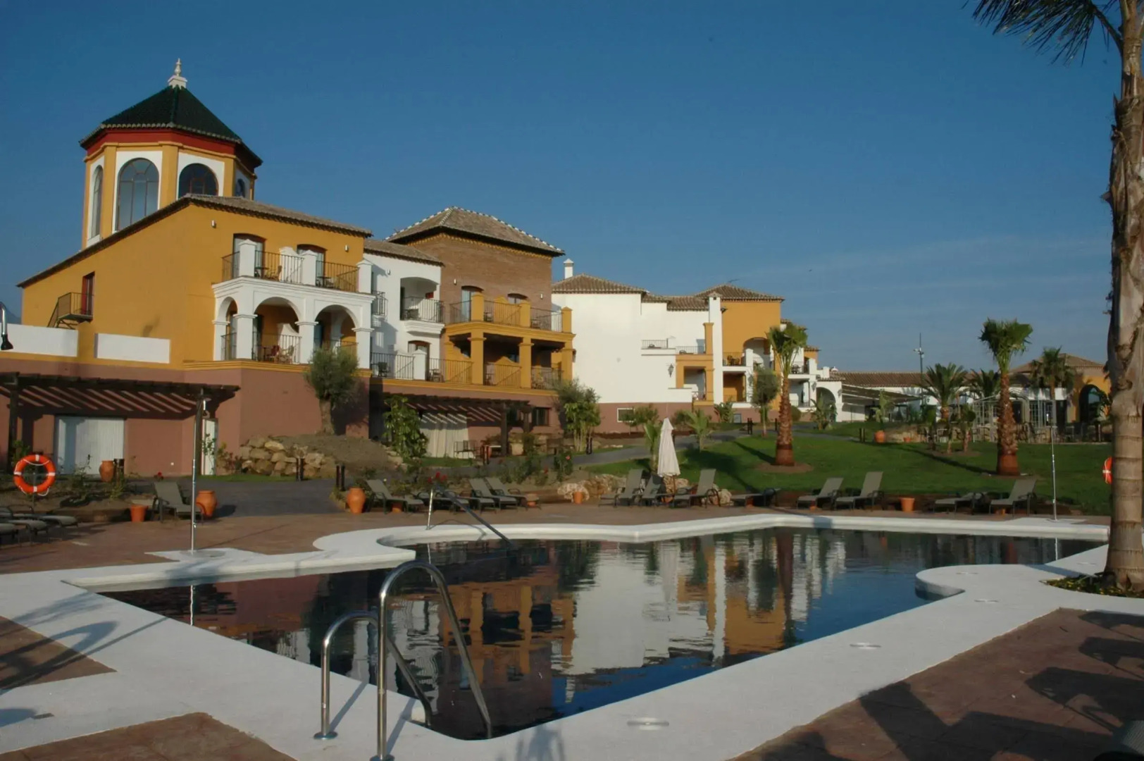 B bou Hotel La Viñuela & Spa