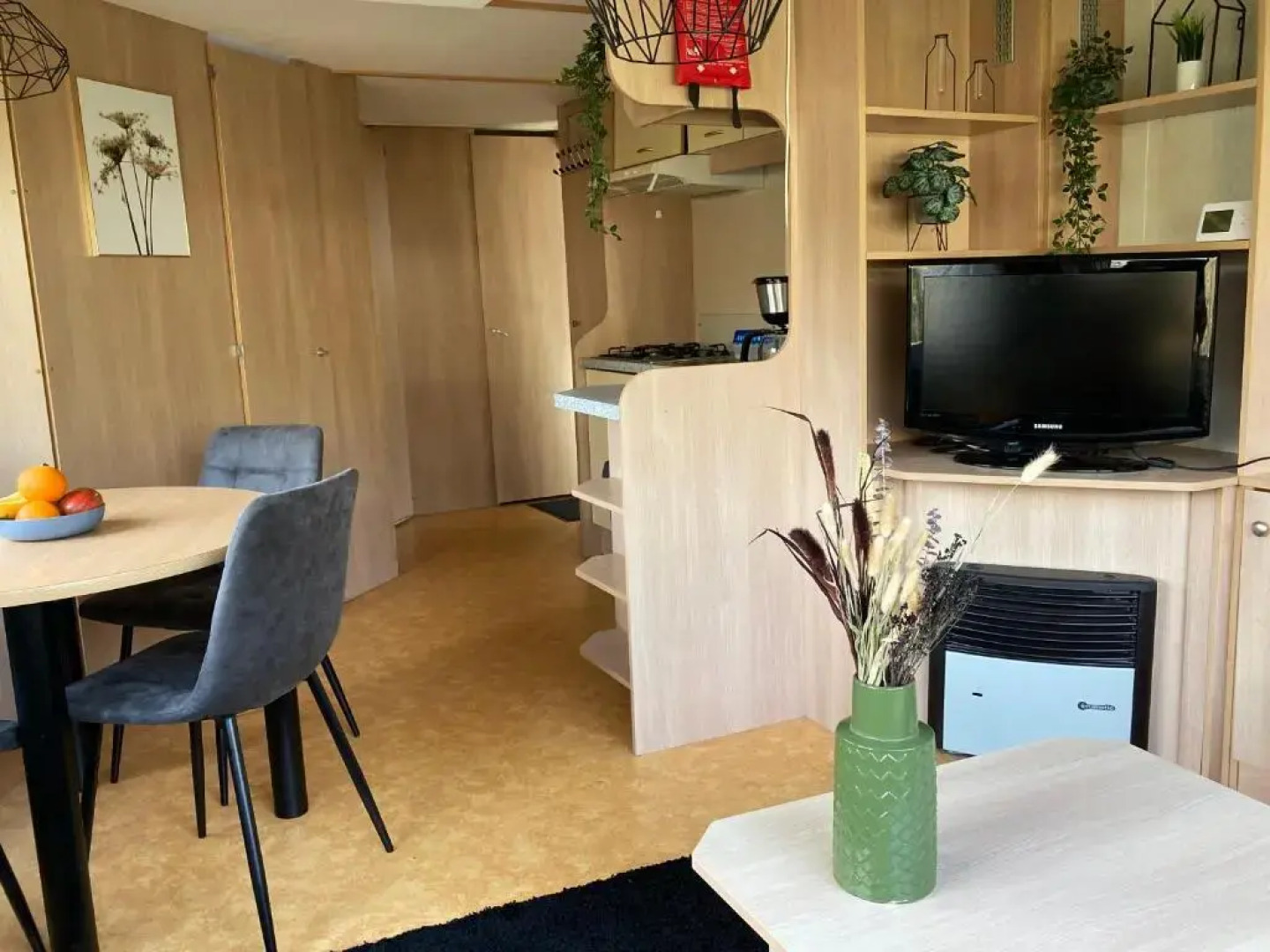 Chalet 't Rijsterbos op camping met zwembad!