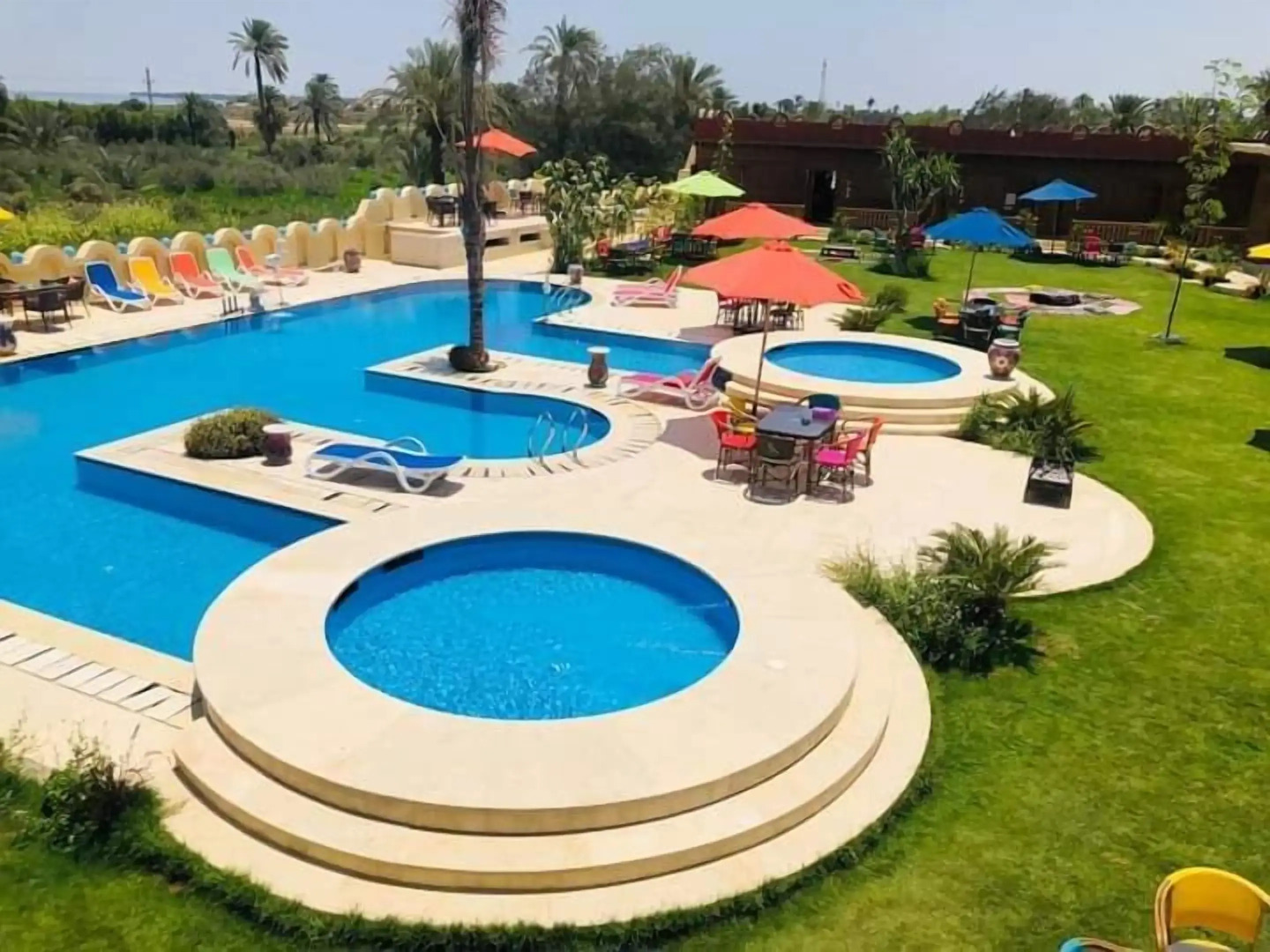 Tunis Pyramids Hotel