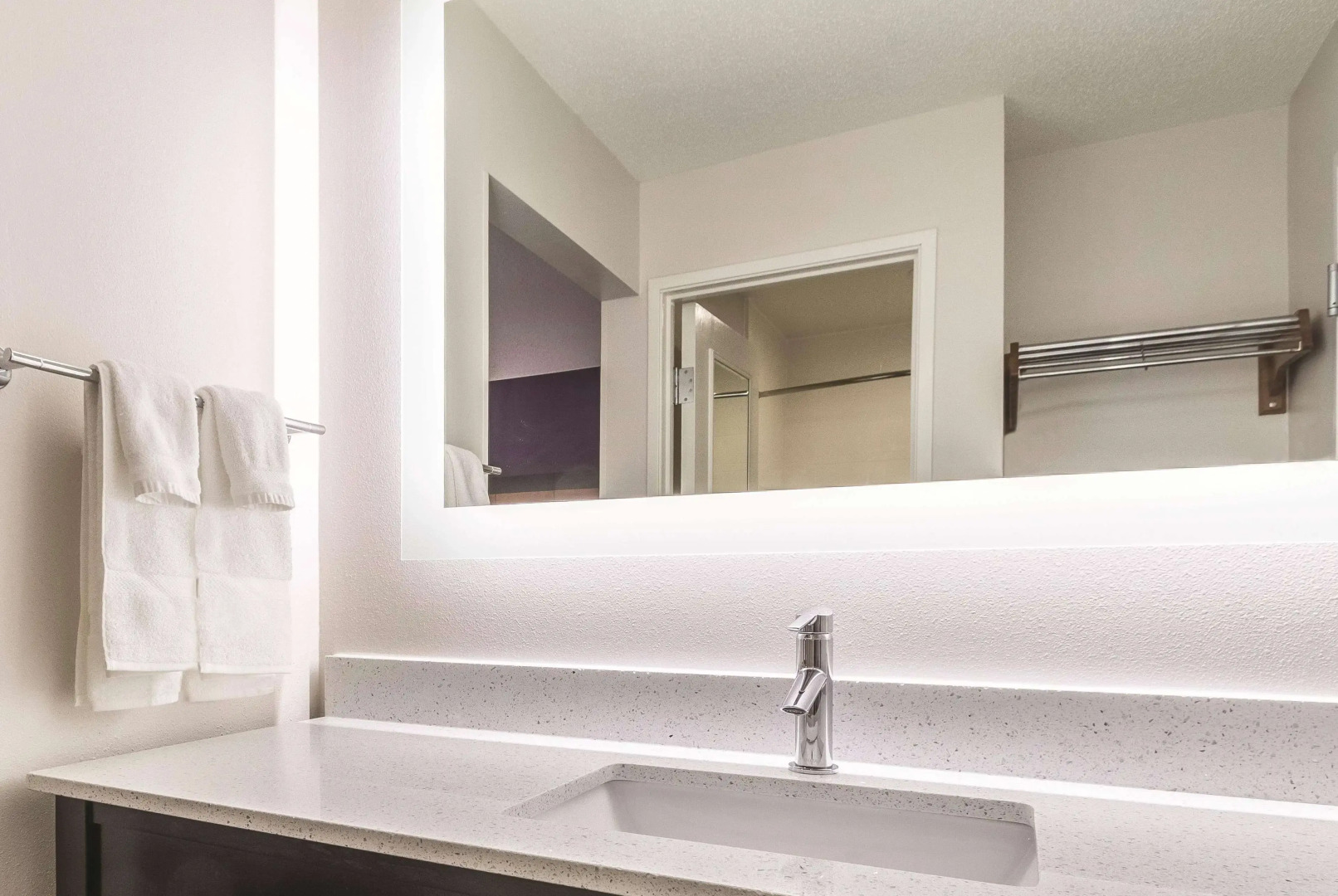 La Quinta Inn & Suites by Wyndham Univ Area Chapel Hill