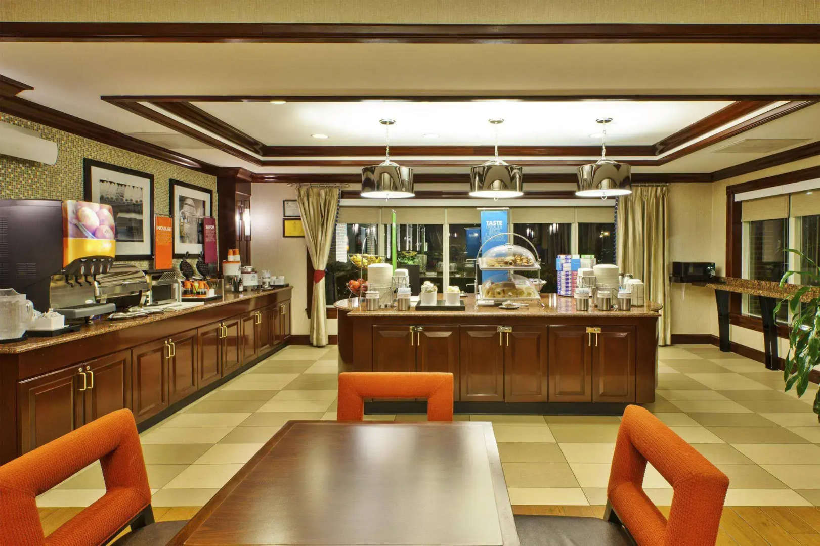 Hampton Inn Dulles - Cascades