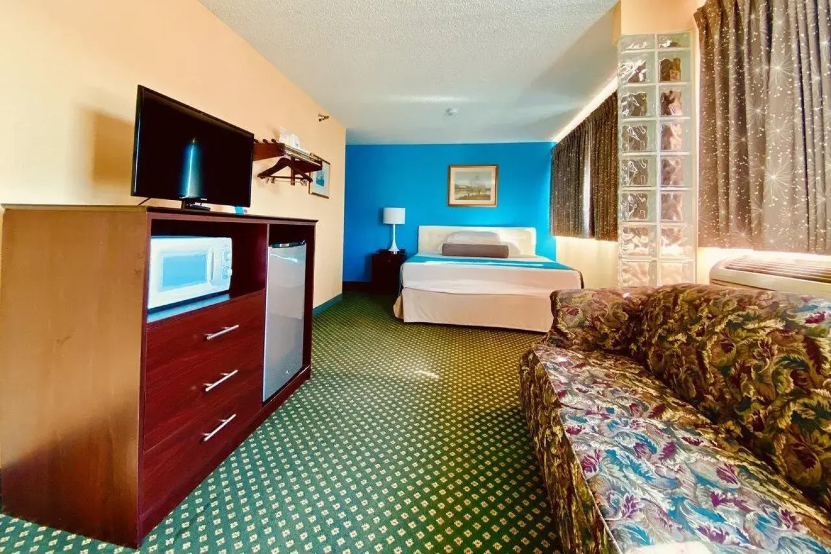 Howard Johnson Denver/West