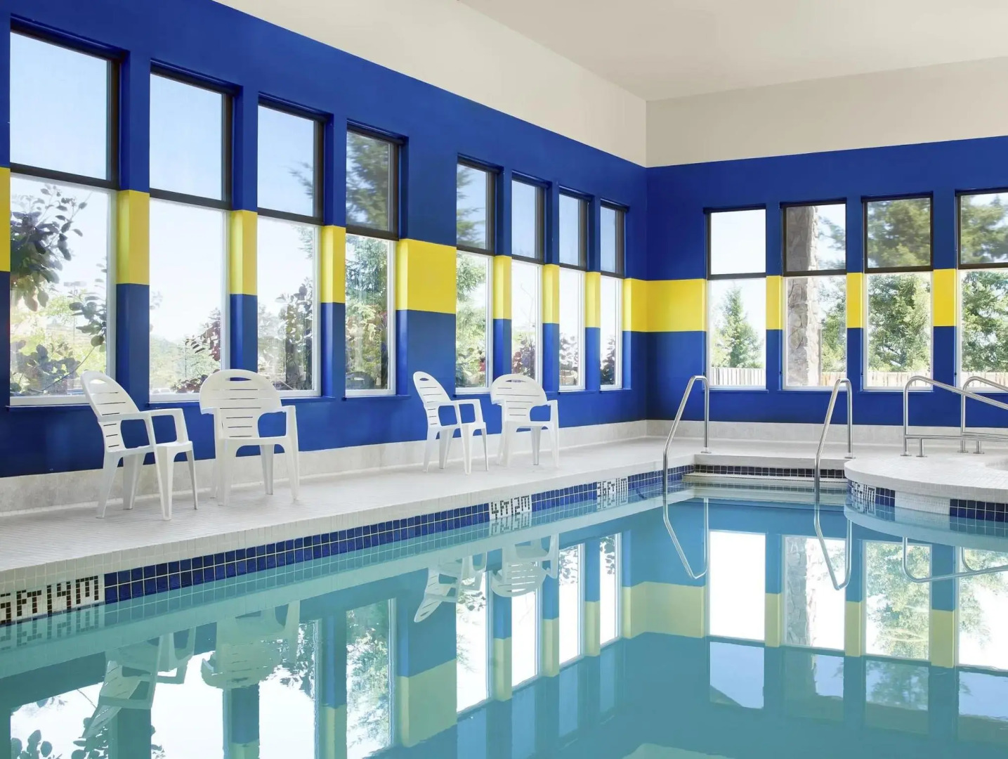 Four Points by Sheraton Victoria Gateway