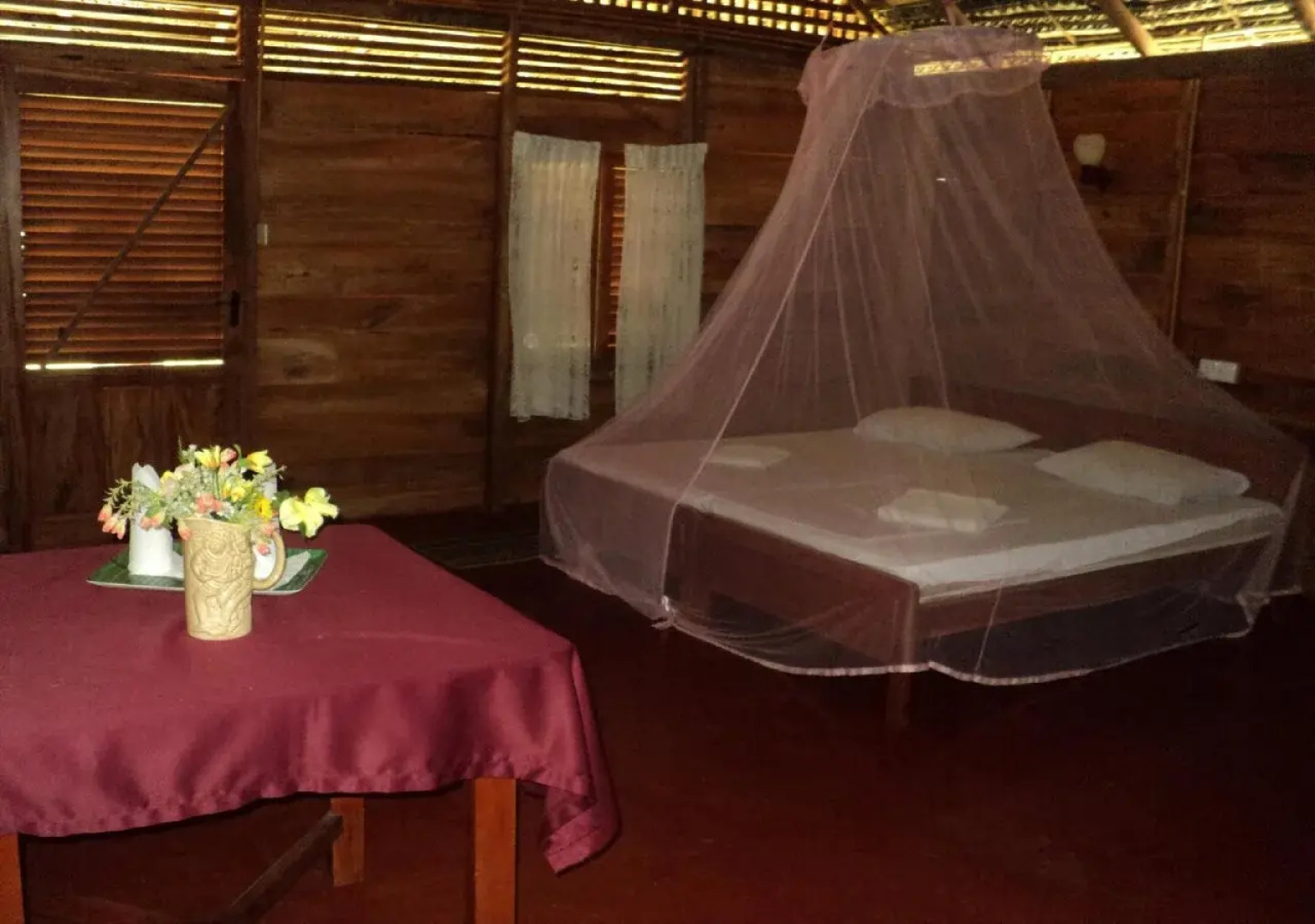 White Sand Beach Inn