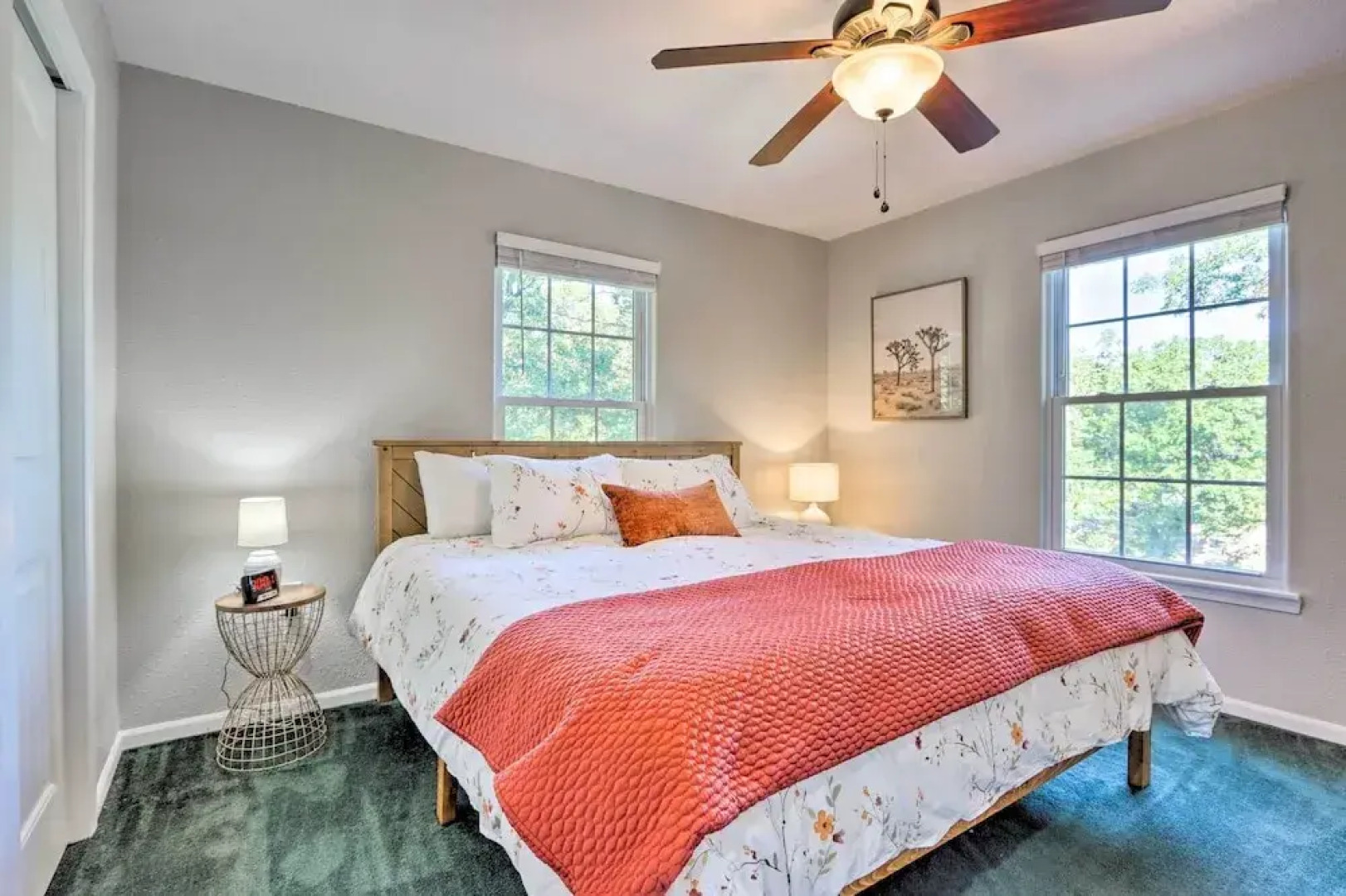 Dock & Jet Ski Slip: Lakeside Sunrise Beach Home!