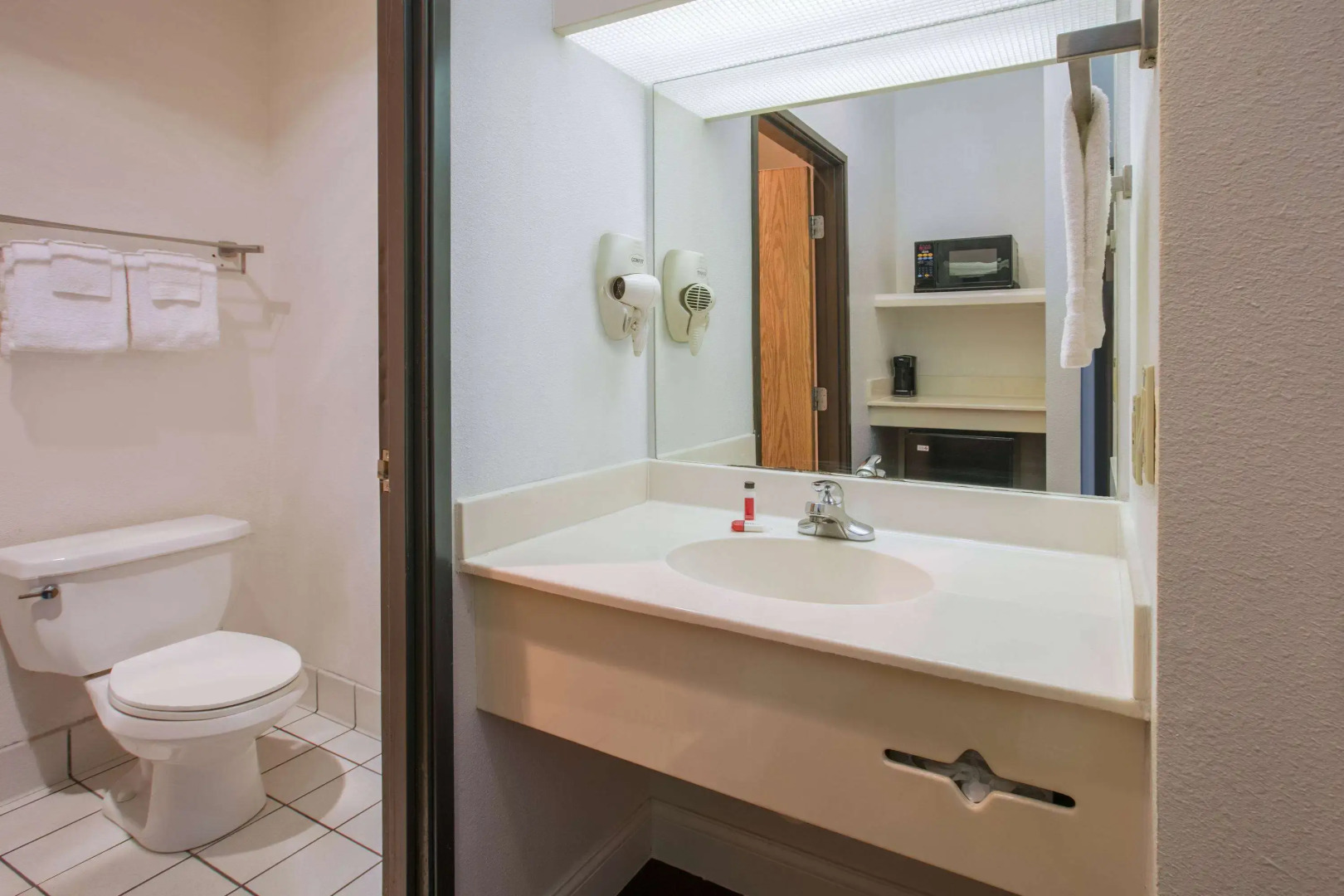 Super 8 by Wyndham Garland North Dallas Area