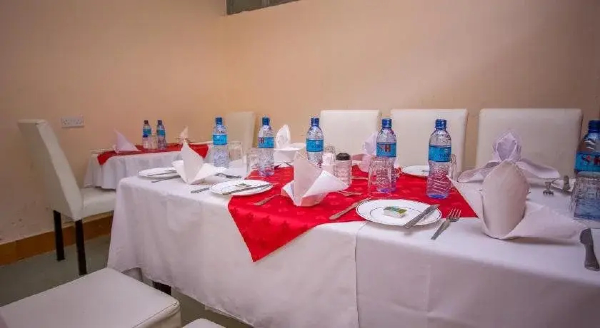 Sunshine Hotel Tengecha