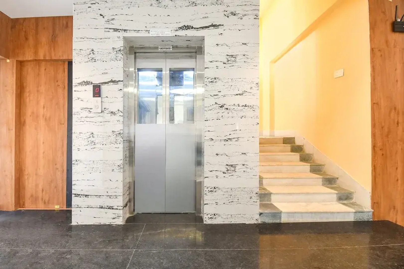 Fabhotel Prime The Golden Plaza