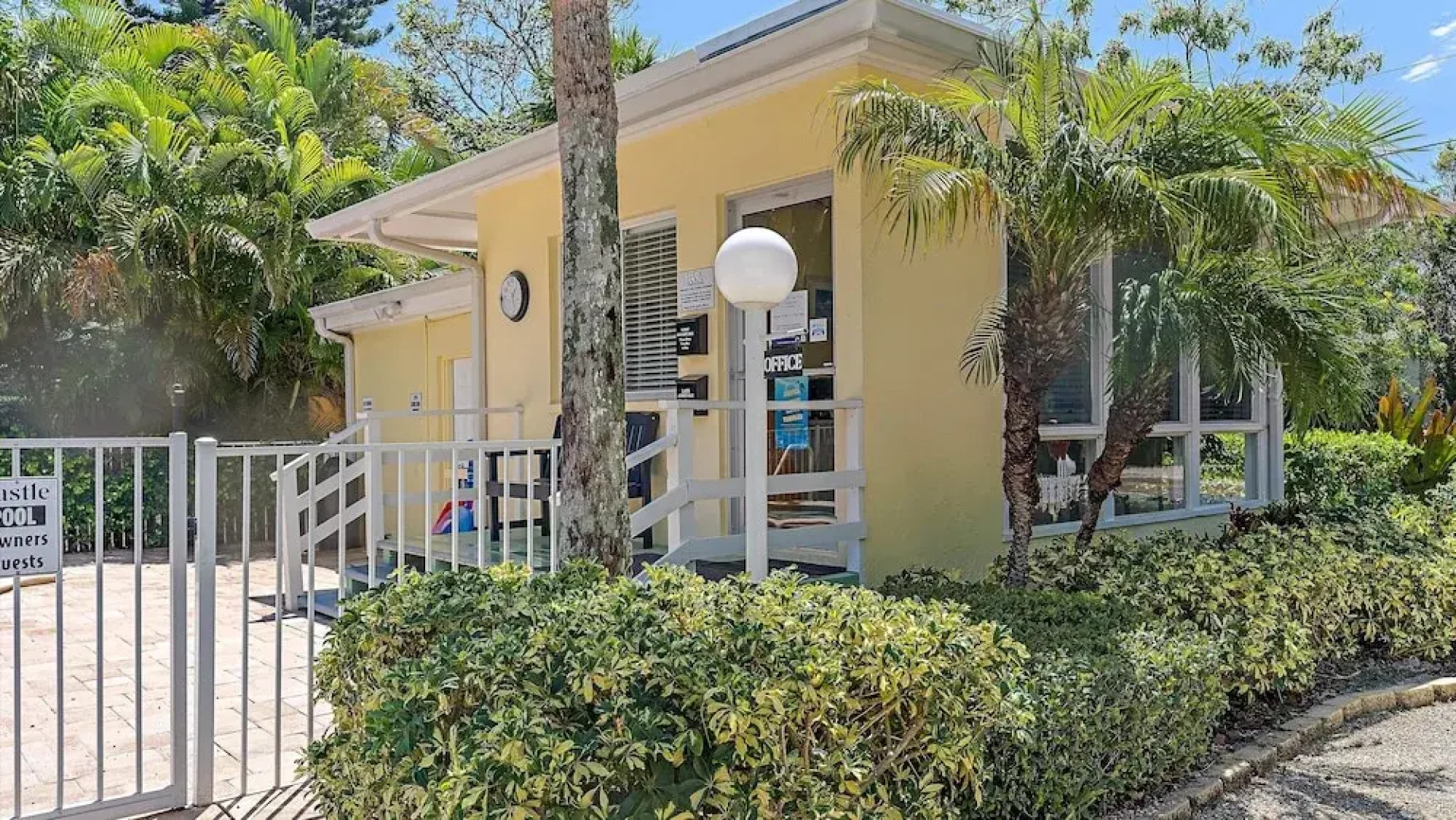 Pura Vida Two 2 Bedroom Condo by RedAwning