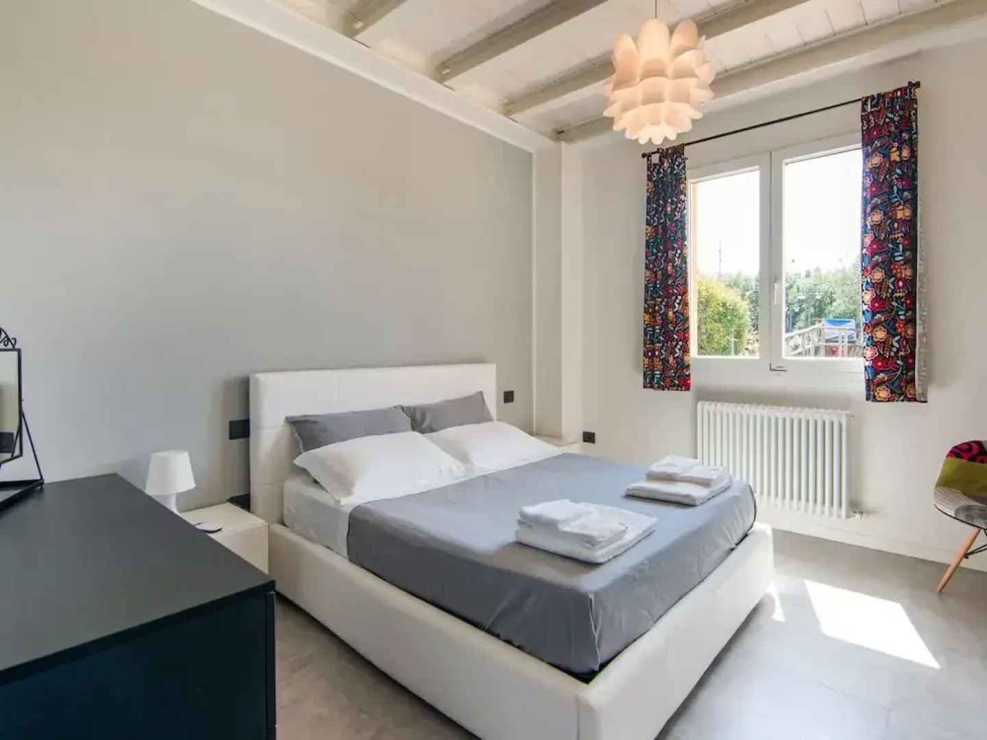 Villa in Ostra Vetere With Pool and Jacuzzis