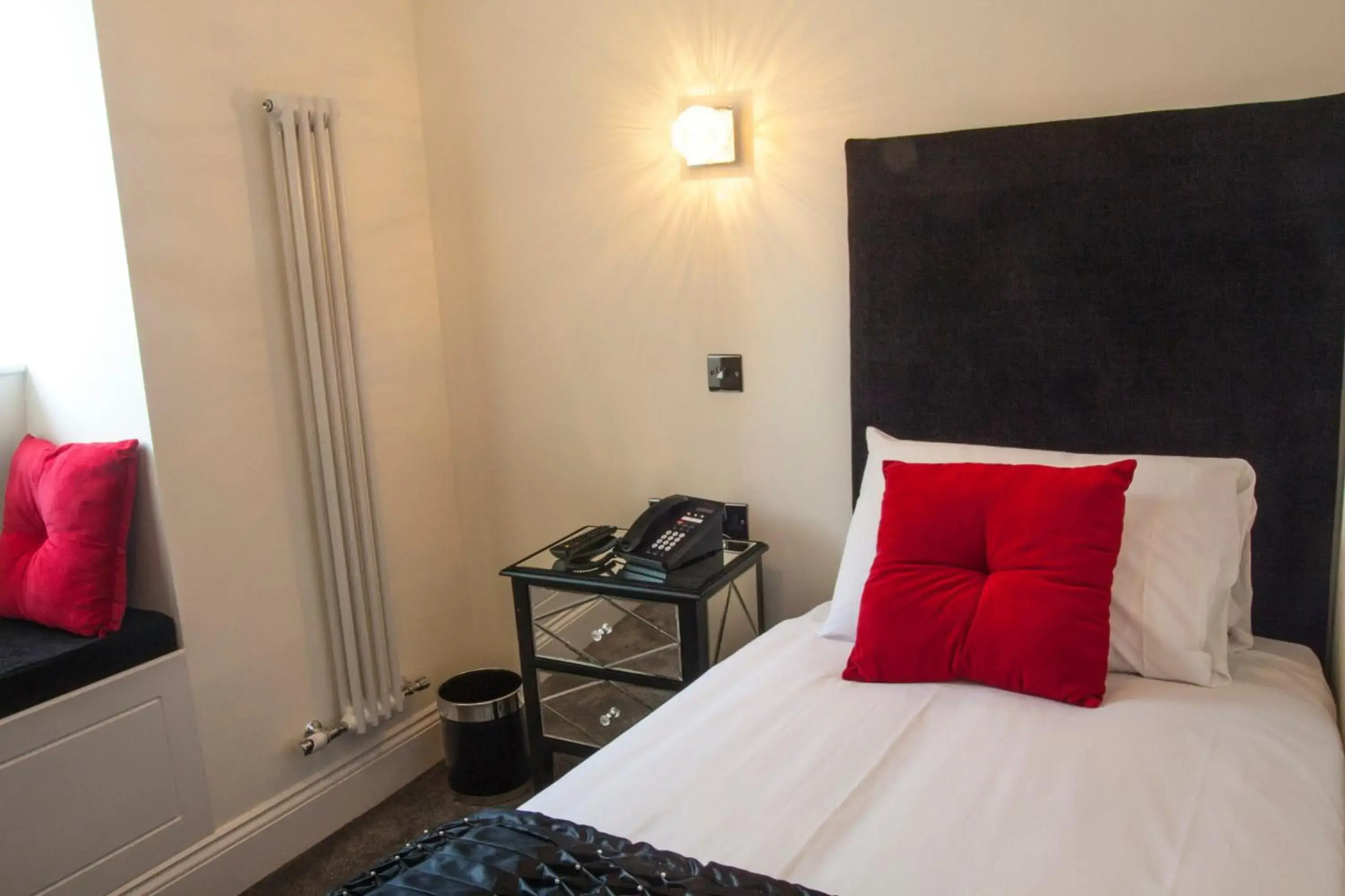 Ship Leopard Hotel – No Children