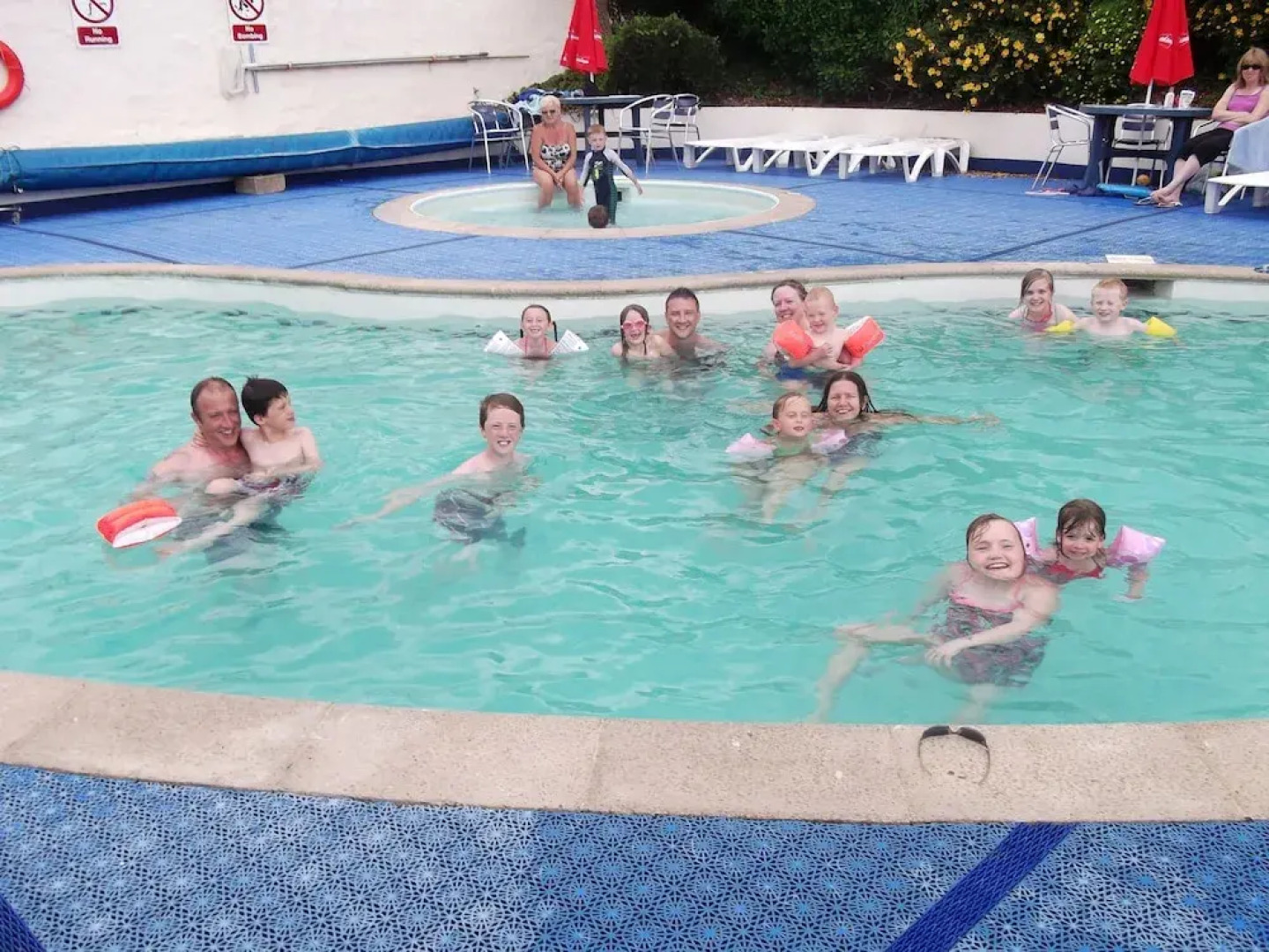 Howells Leisure Fishguard Holiday Park - Caravan Park