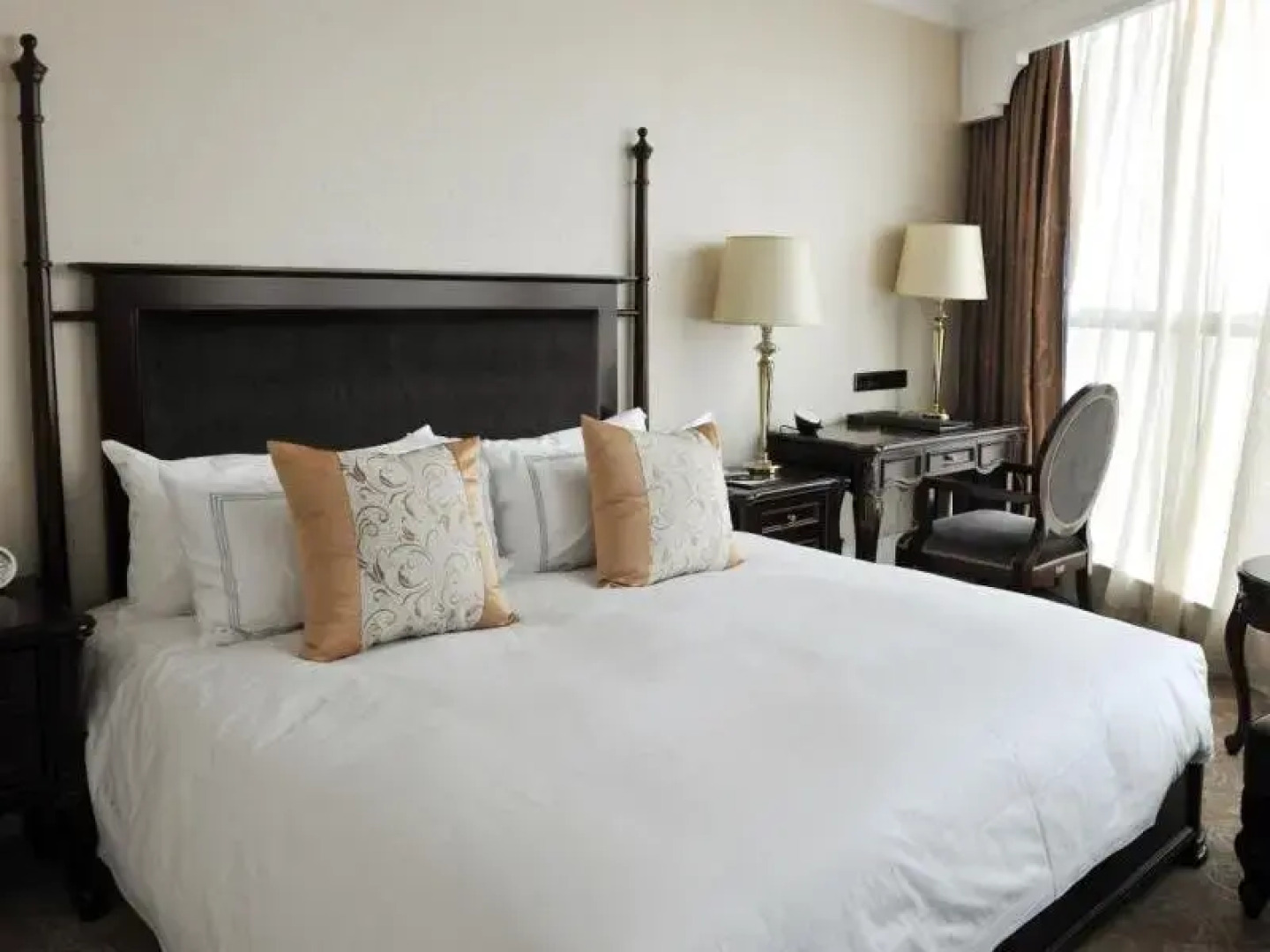 Long Wish Hotel International