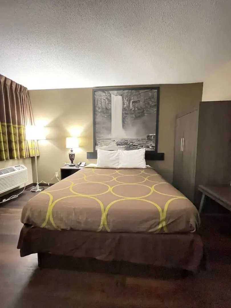 Super 8 Ithaca
