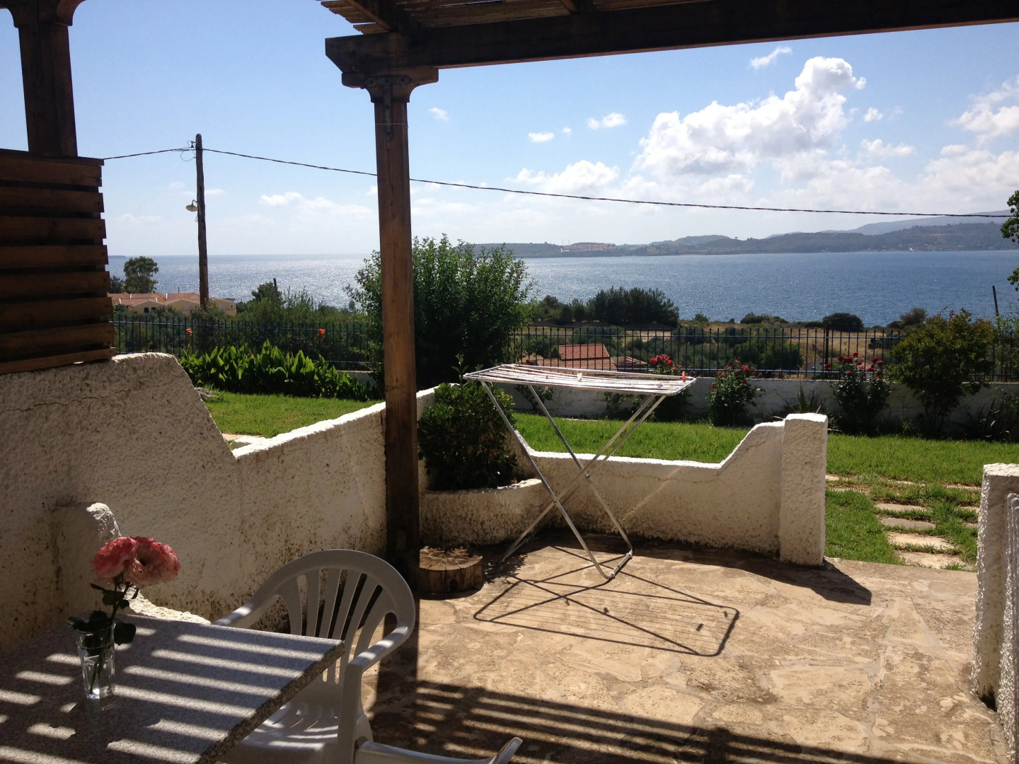 Metaxatos Apartments