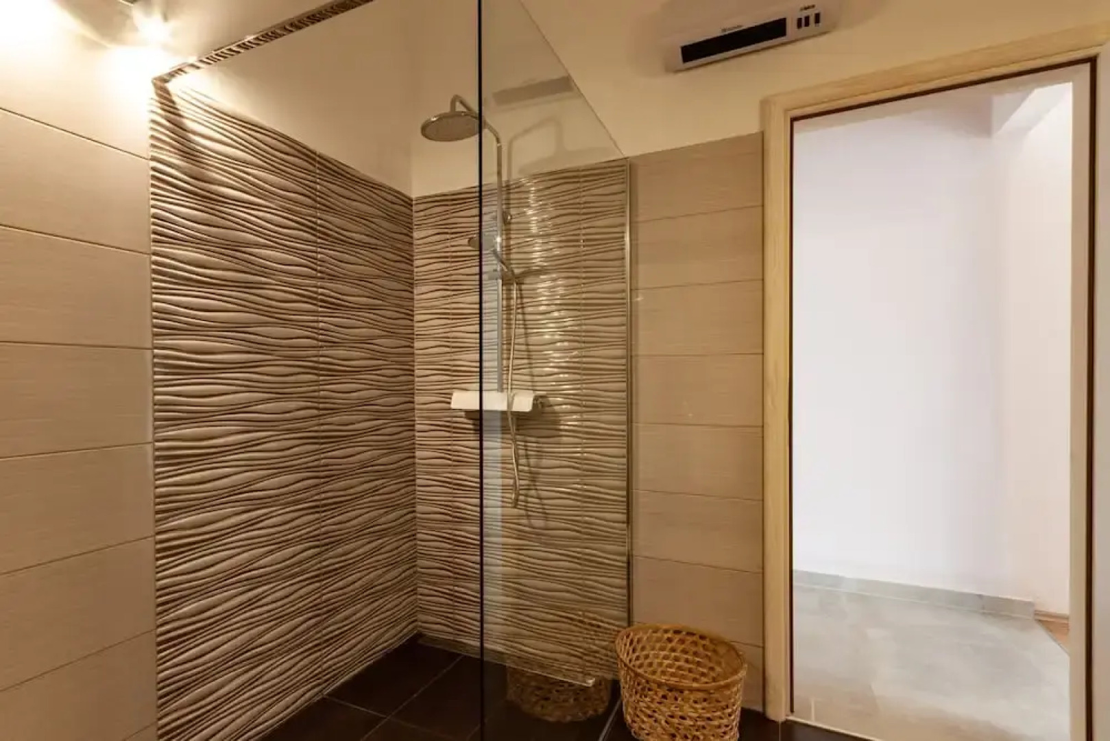 Five bedroom villa Emily with pool