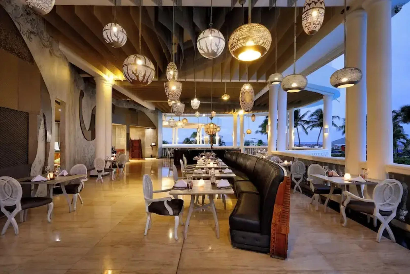 The Signature Level At Grand Palladium Lady Hamilton Resort & Spa