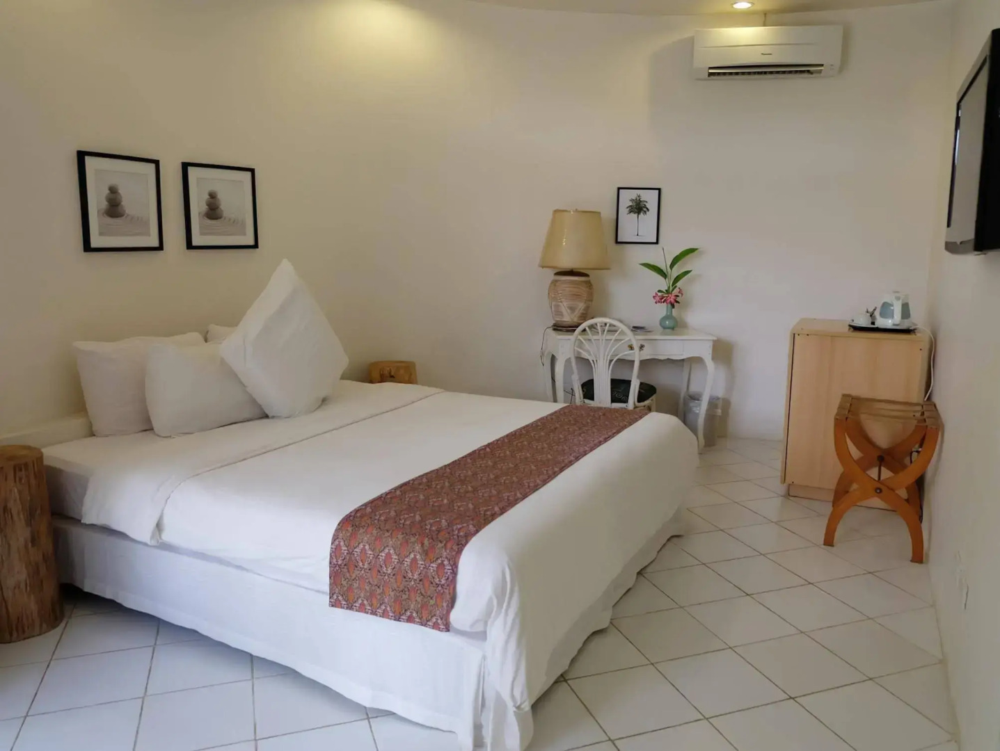 Cordova Reef Village Resort