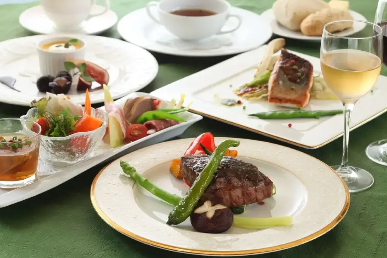 Petit Hotel & Restaurant Old Age