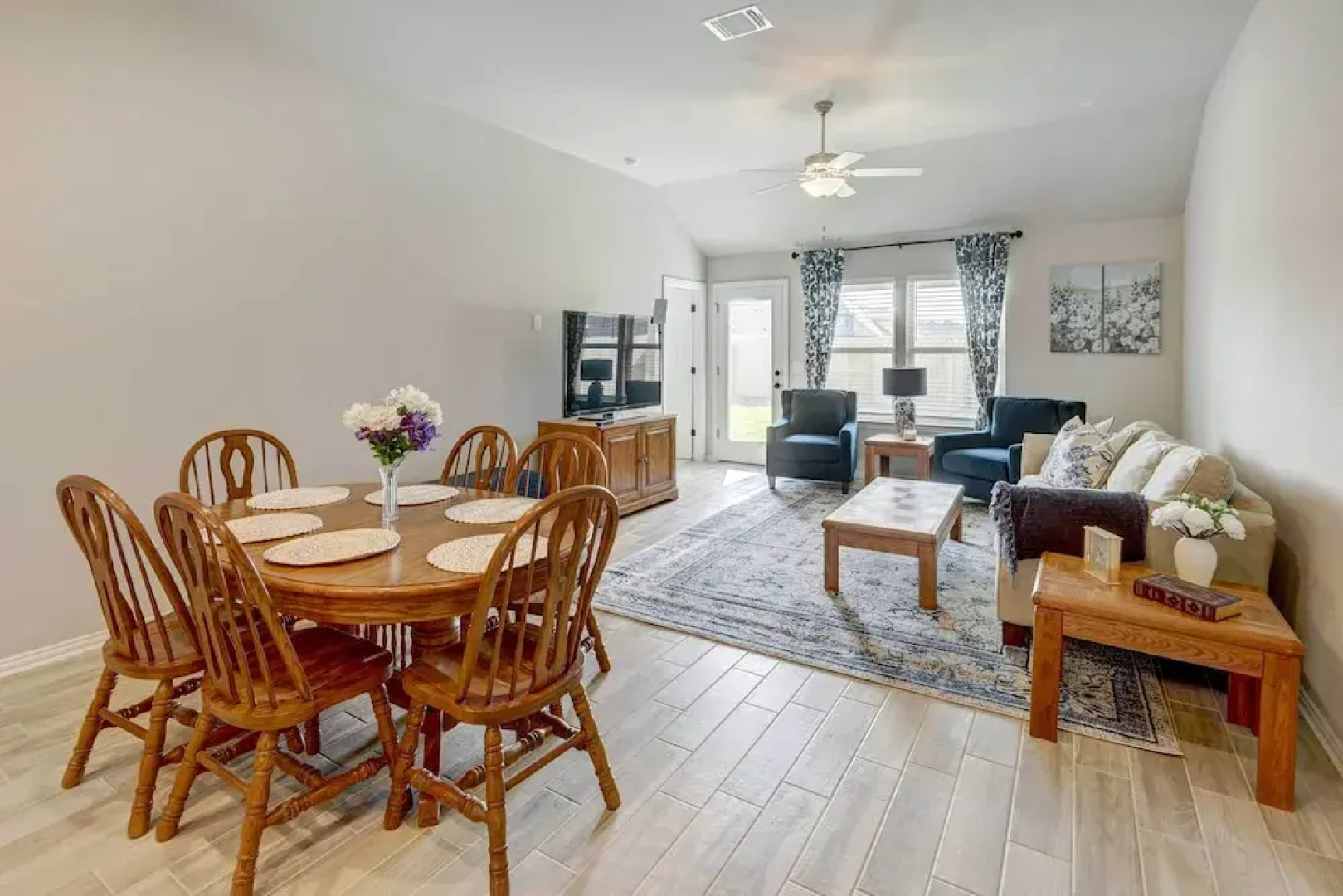 Bastrop Home w/ Yard, 28 Mi to Austin!