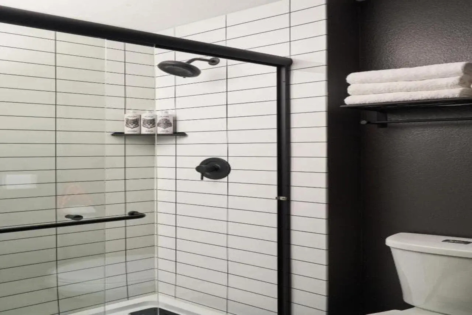 Slackline Moab, Outset Collection by Hilton