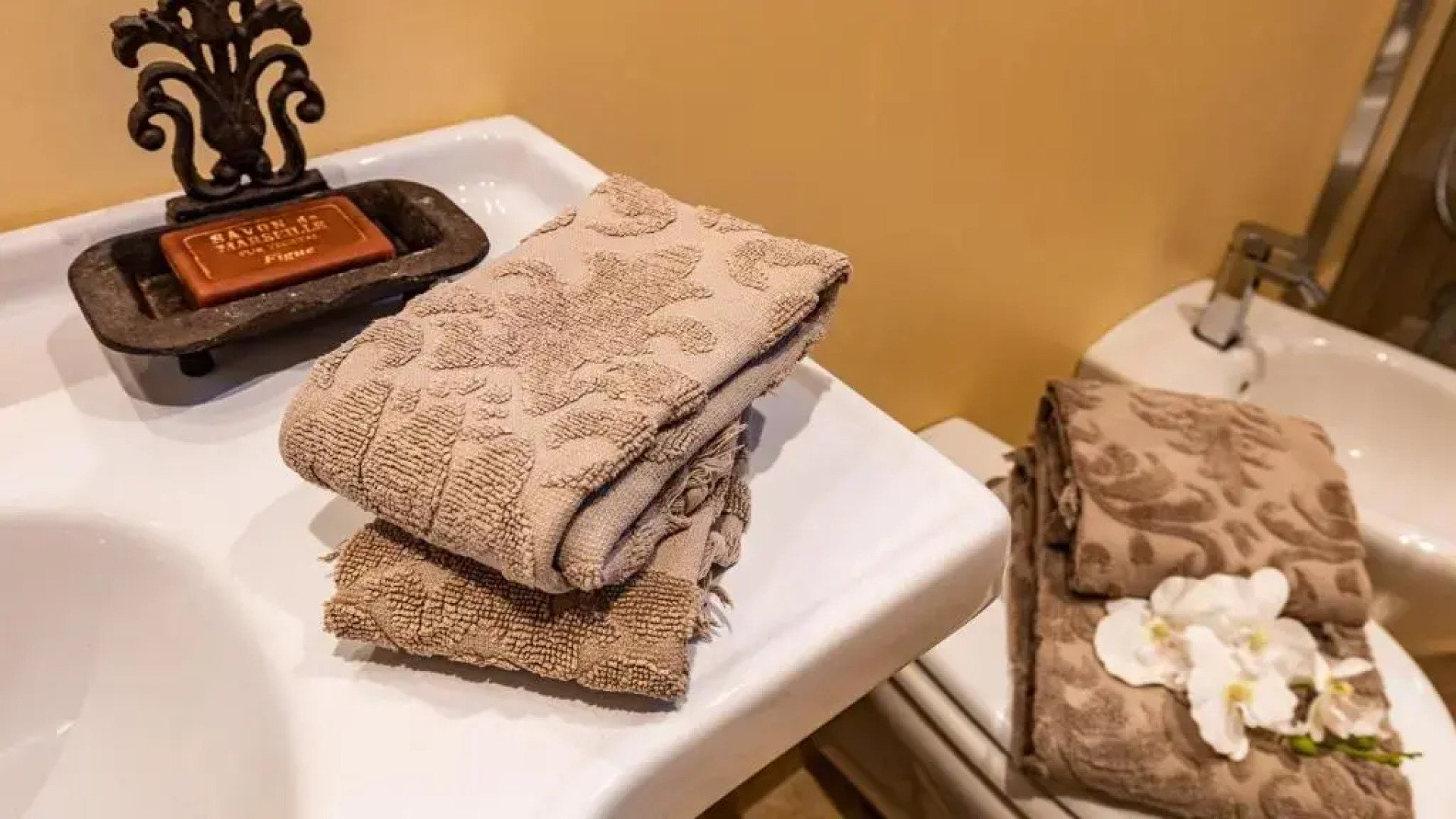 VILLA AIRONE 12, Emma Villas