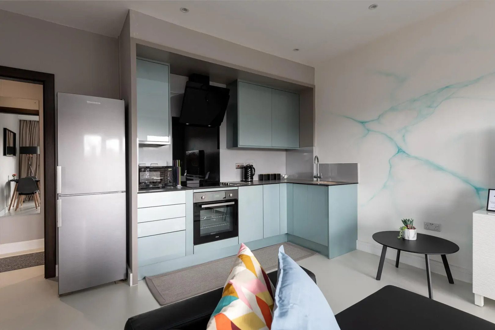 Wonderful Top-floor Apartment