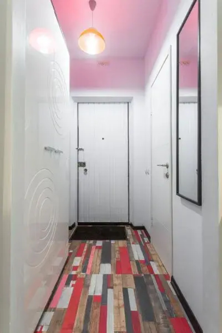 Какаду на б-ре Менделеева, д. 3